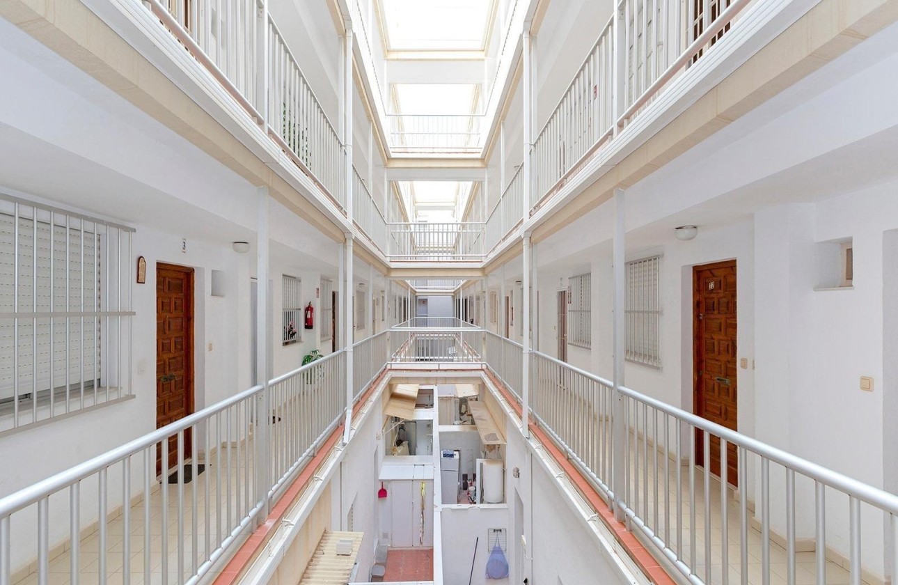 Resale - Apartment / Flat -
Torrevieja - La Mata
