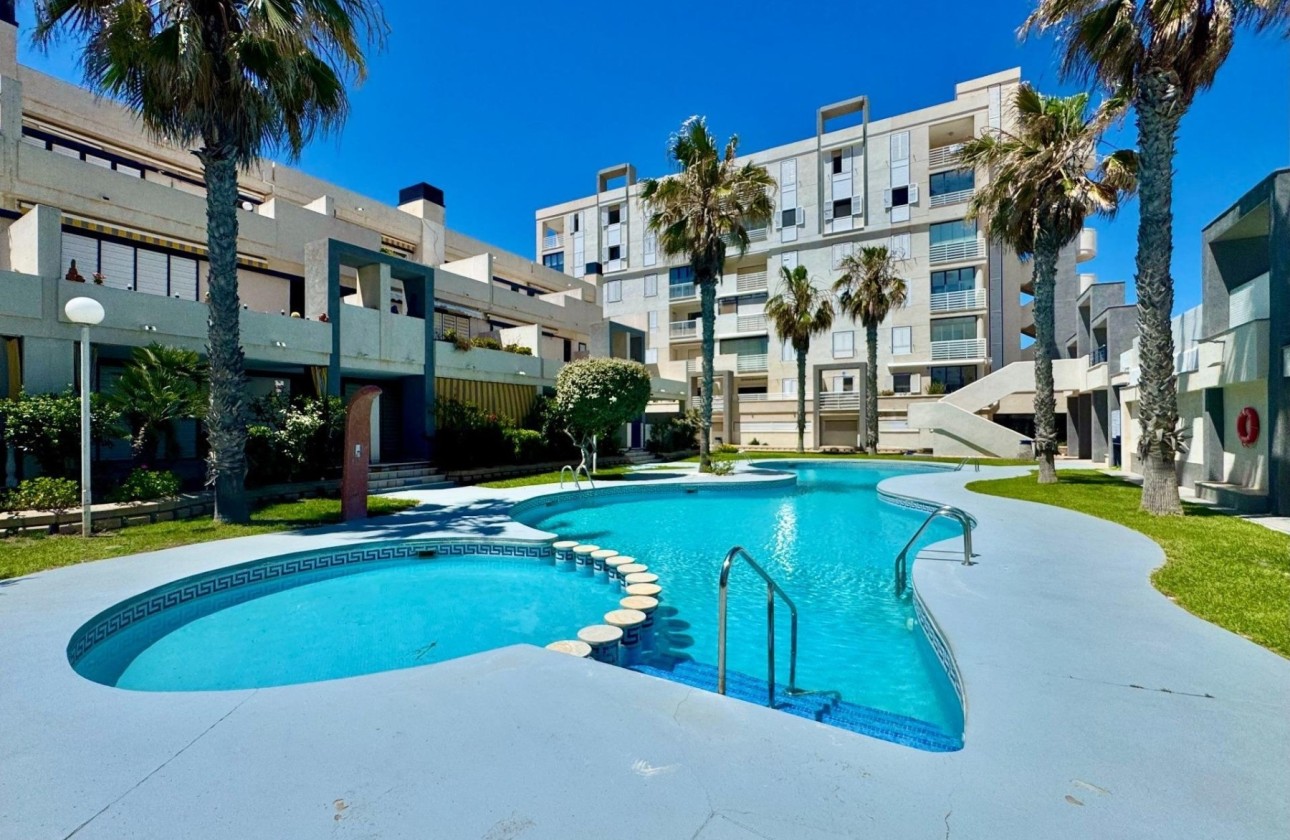 Resale - Apartment / Flat -
Torrevieja - La Mata