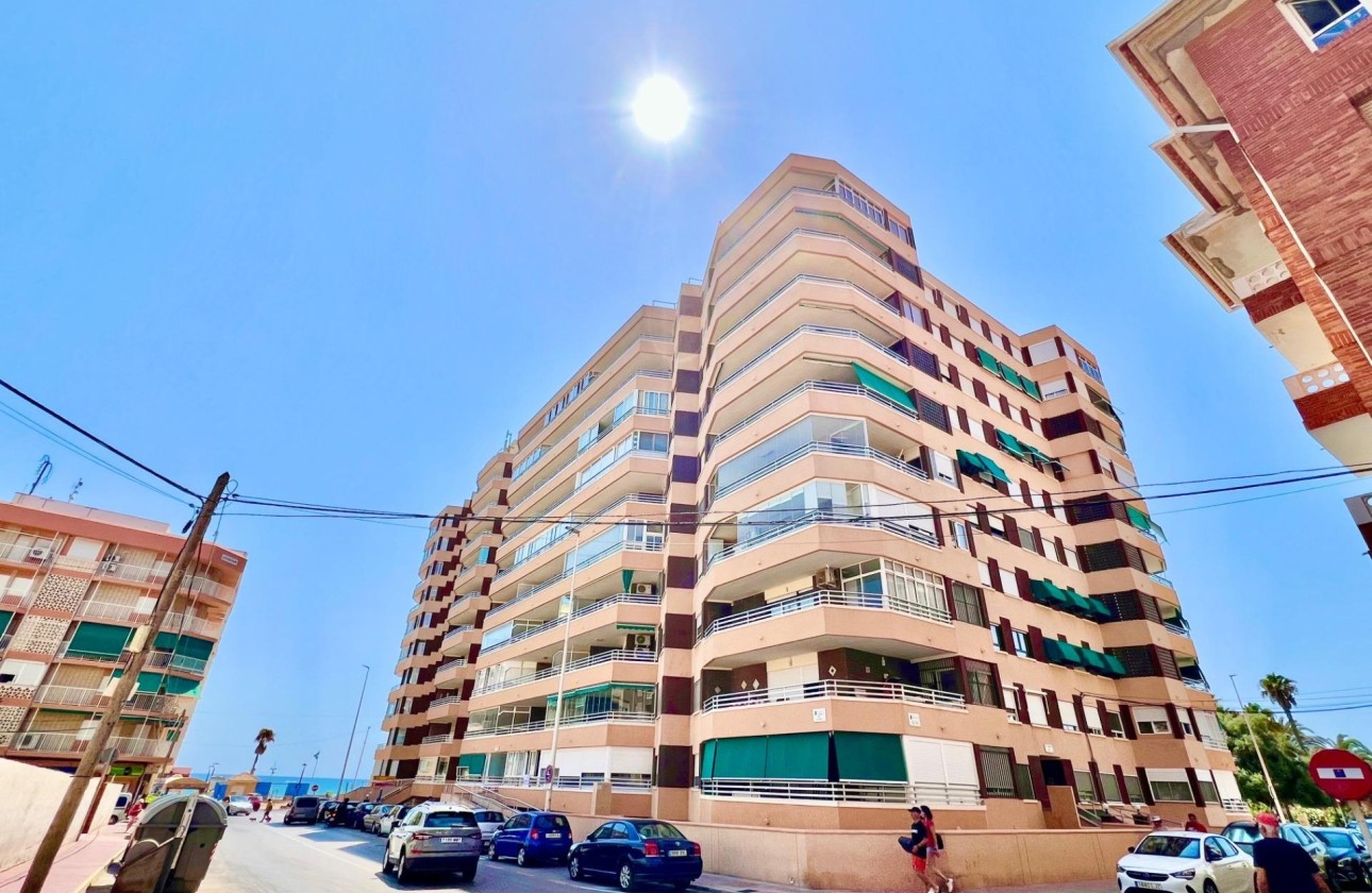 Resale - Apartment / Flat -
Torrevieja - La Mata