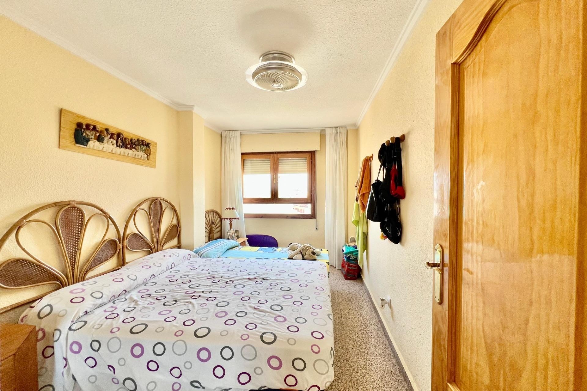 Resale - Apartment / Flat -
Torrevieja - La Mata