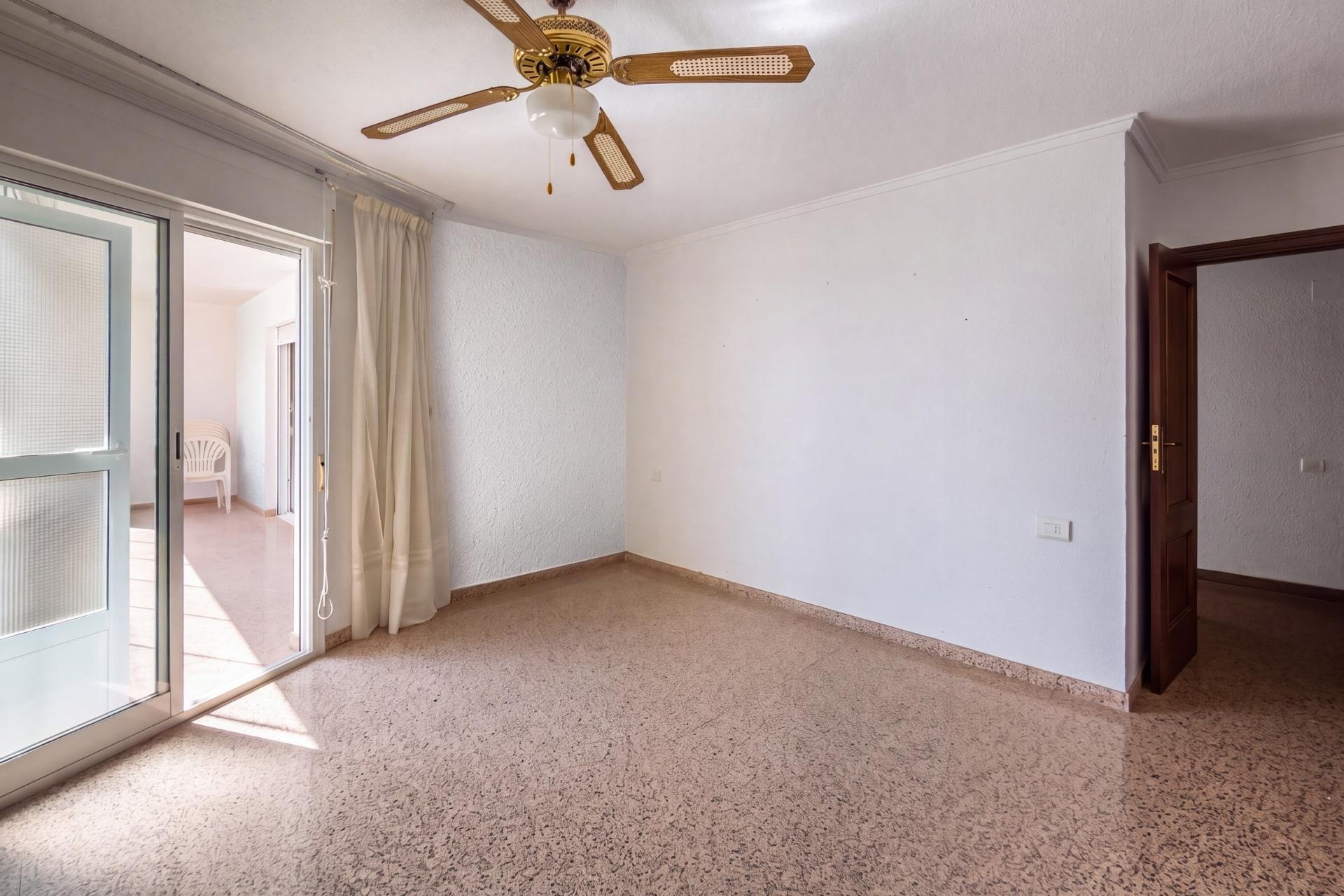 Resale - Apartment / Flat -
Torrevieja - La Mata