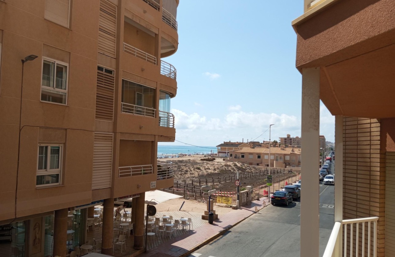 Resale - Apartment / Flat -
Torrevieja - La Mata