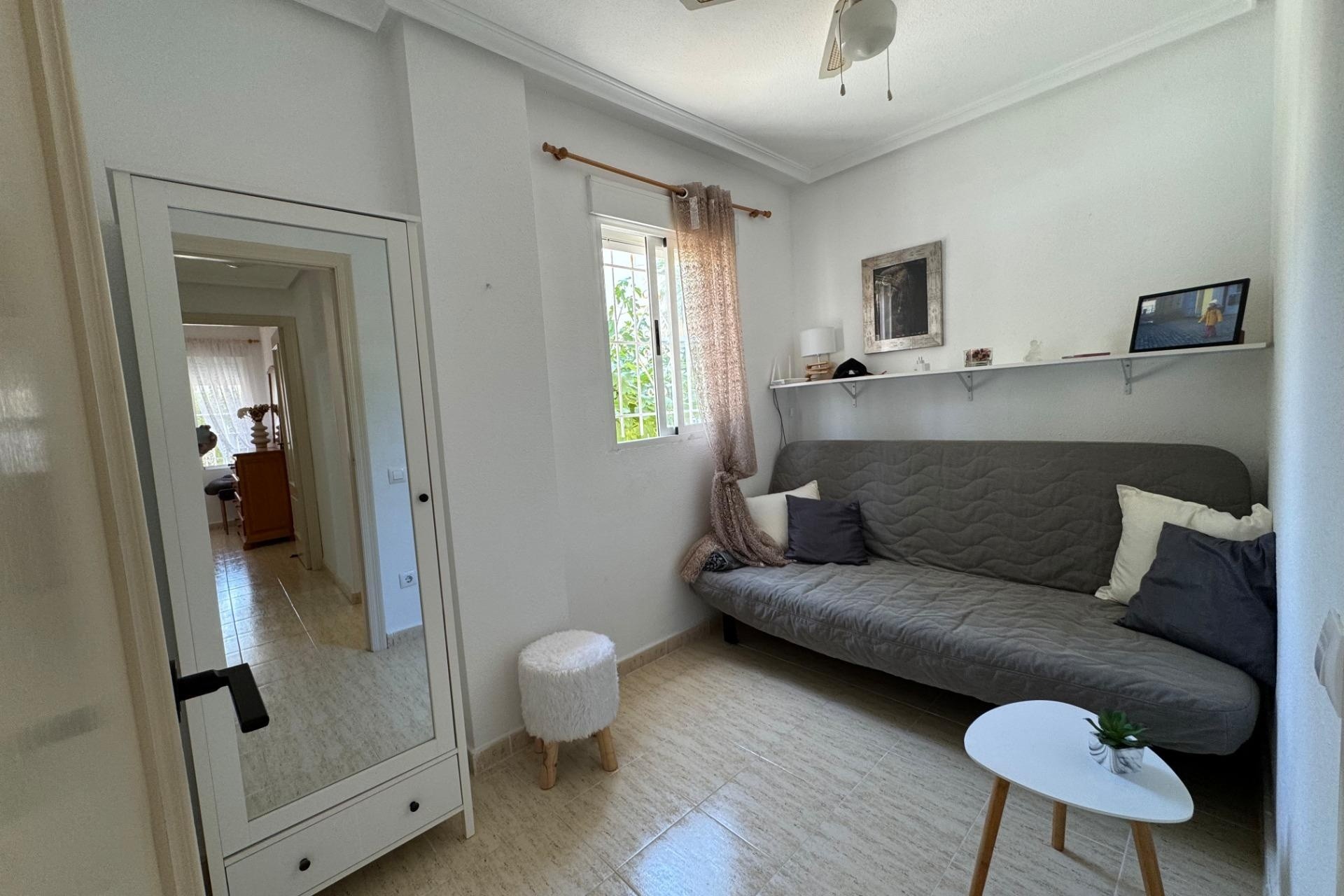 Resale - Apartment / Flat -
Torrevieja - La Siesta - El Salado - Torreta