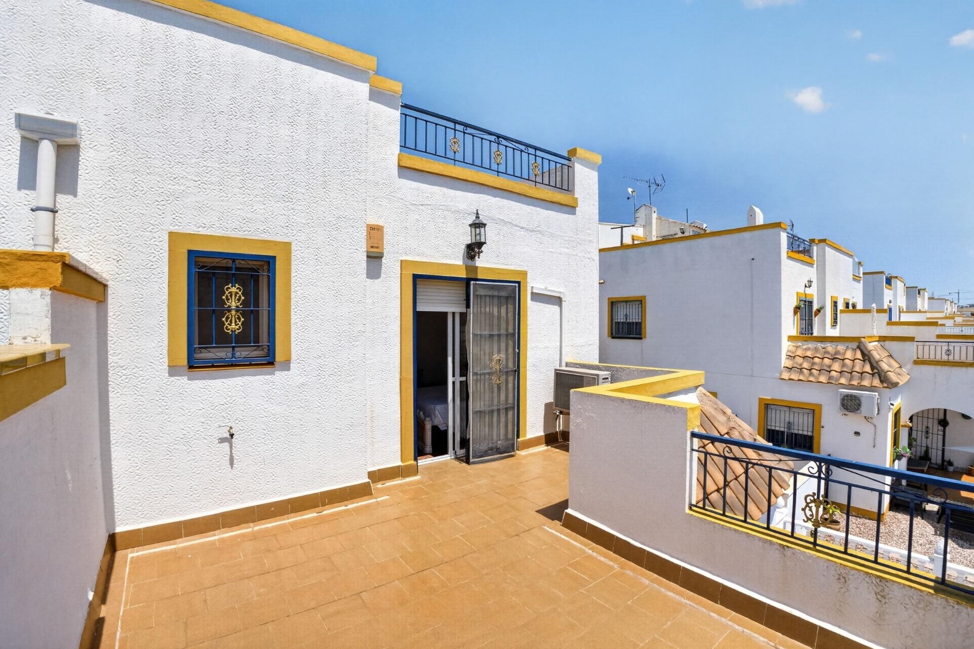 Resale - Apartment / Flat -
Torrevieja - La Siesta - El Salado - Torreta