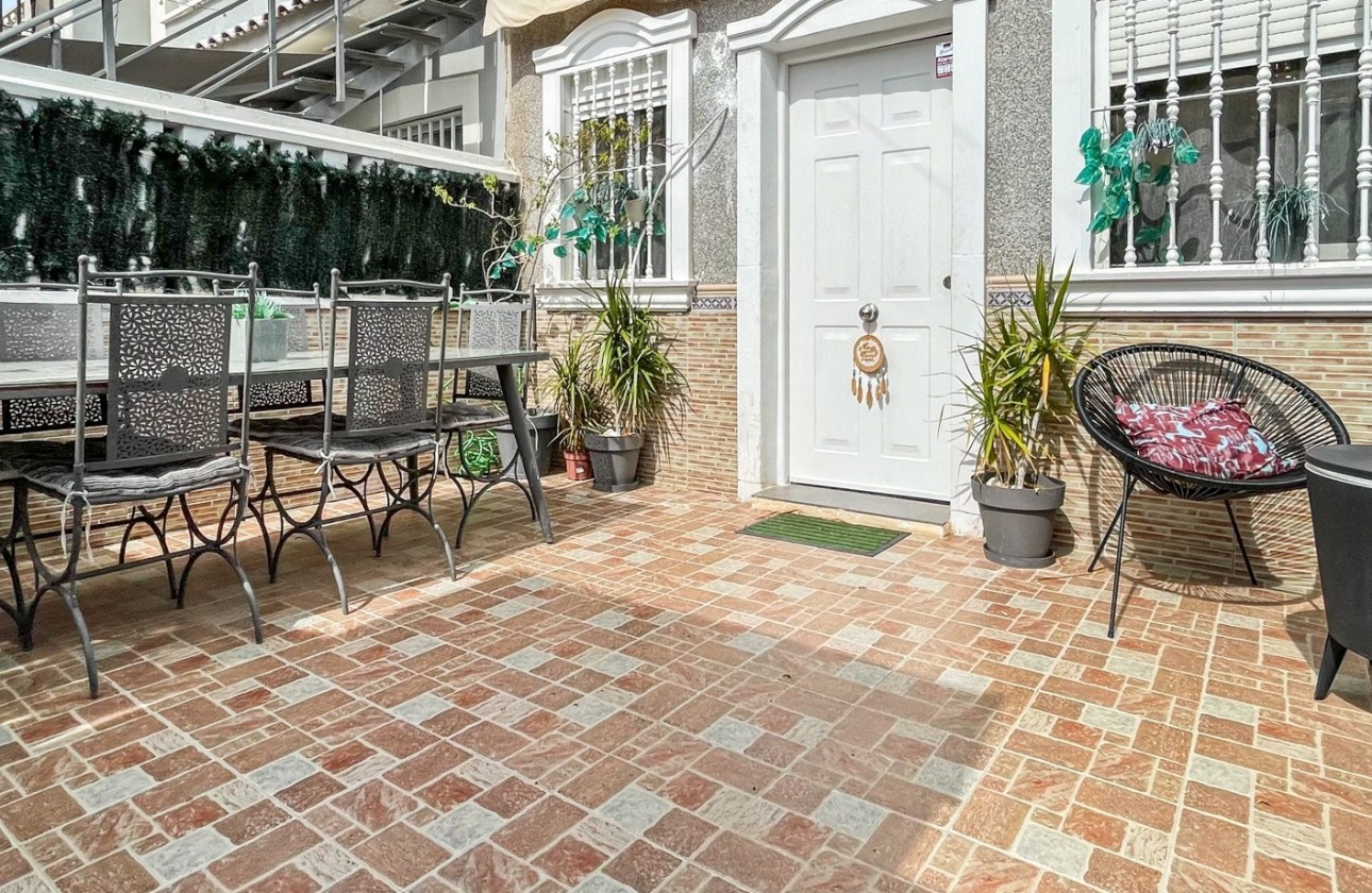 Resale - Apartment / Flat -
Torrevieja - La Siesta