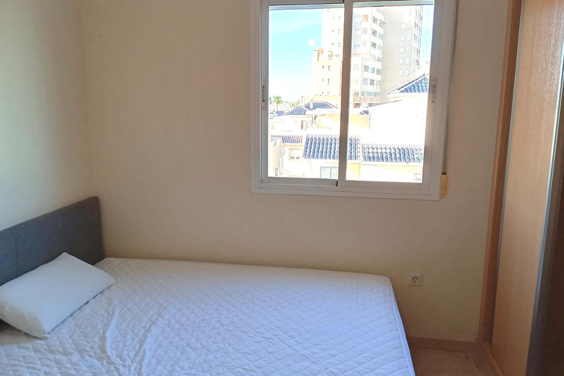 Resale - Apartment / Flat -
Torrevieja - La veleta