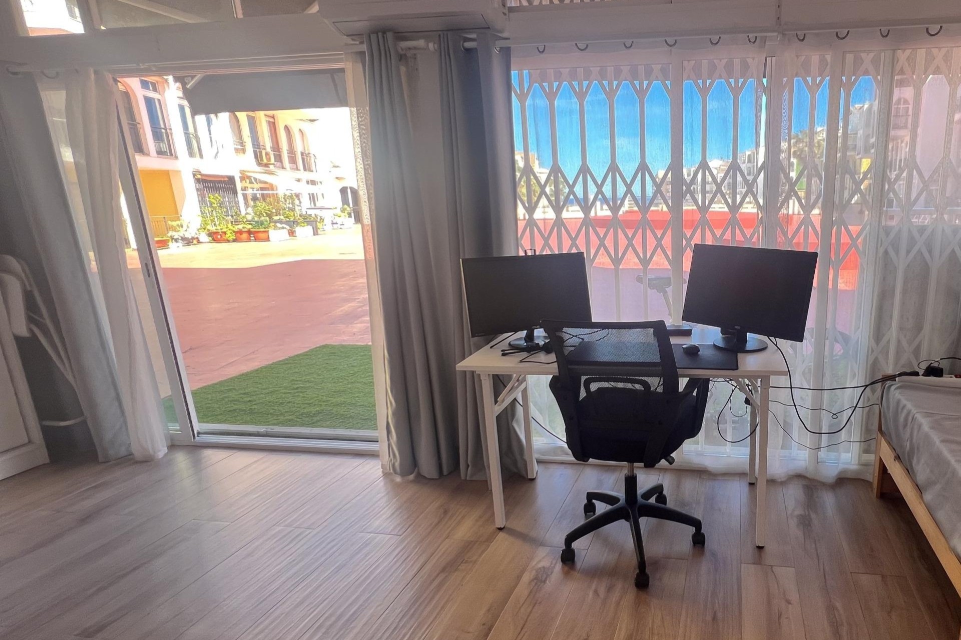 Resale - Apartment / Flat -
Torrevieja - La veleta