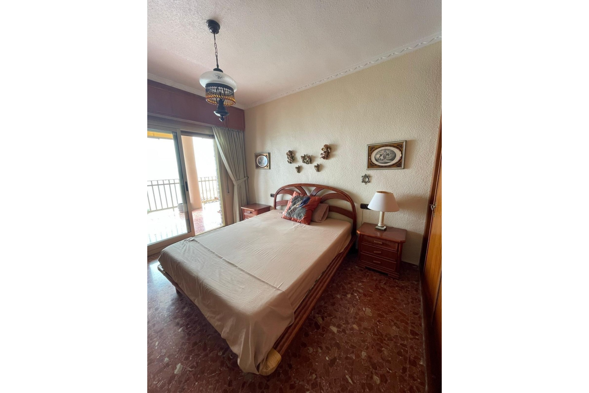 Resale - Apartment / Flat -
Torrevieja - Las Piscinas Naturales