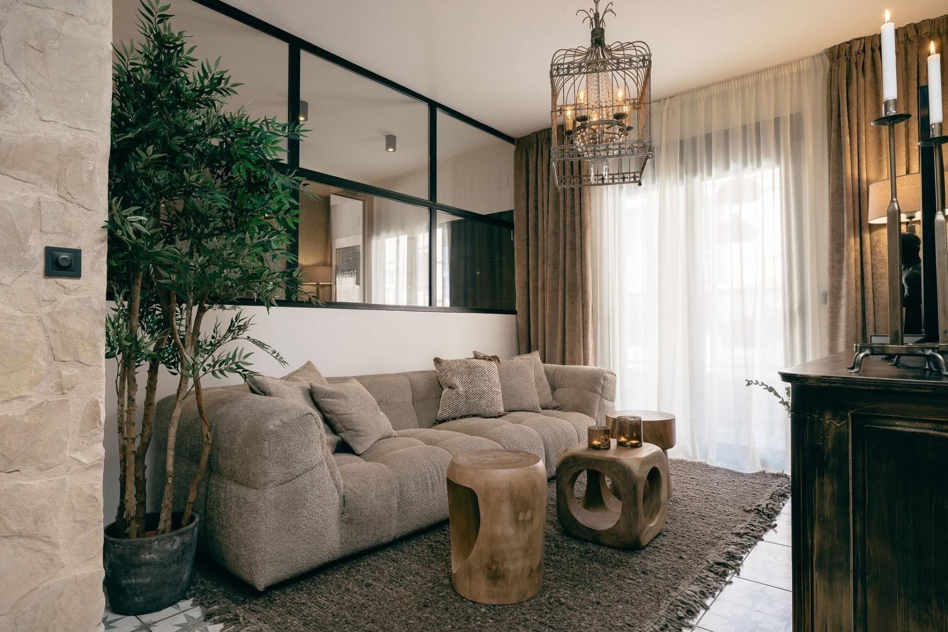 Resale - Apartment / Flat -
Torrevieja - Las Piscinas Naturales