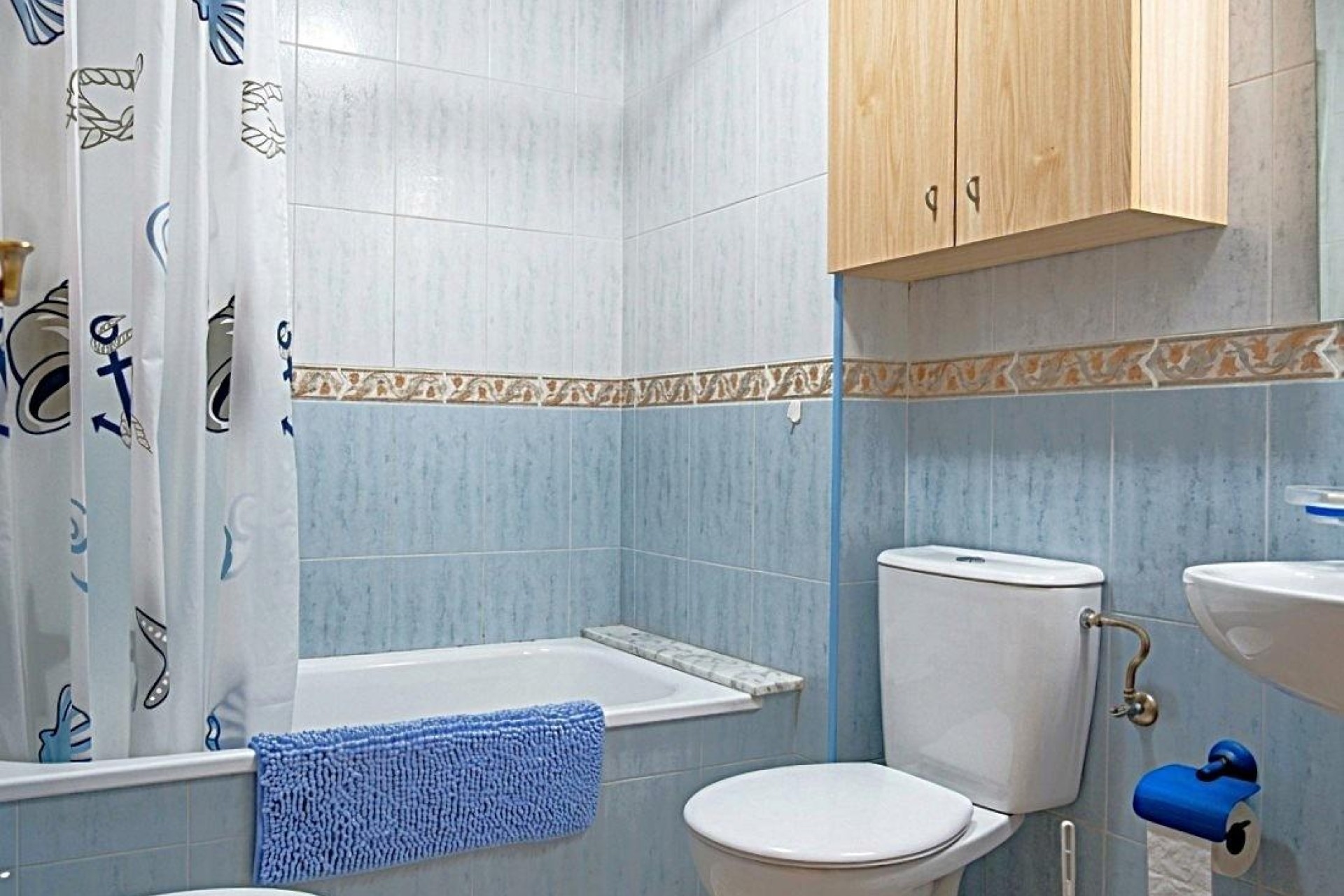 Resale - Apartment / Flat -
Torrevieja - Las Piscinas Naturales