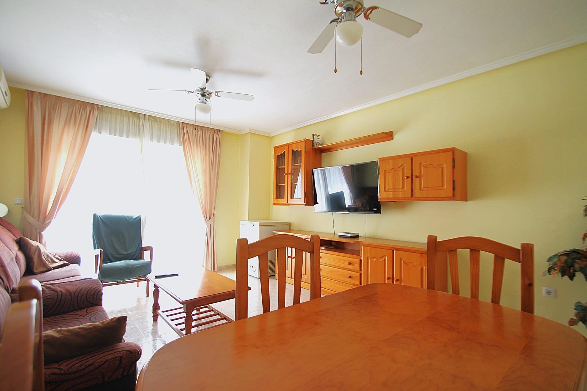 Resale - Apartment / Flat -
Torrevieja - Las Piscinas Naturales