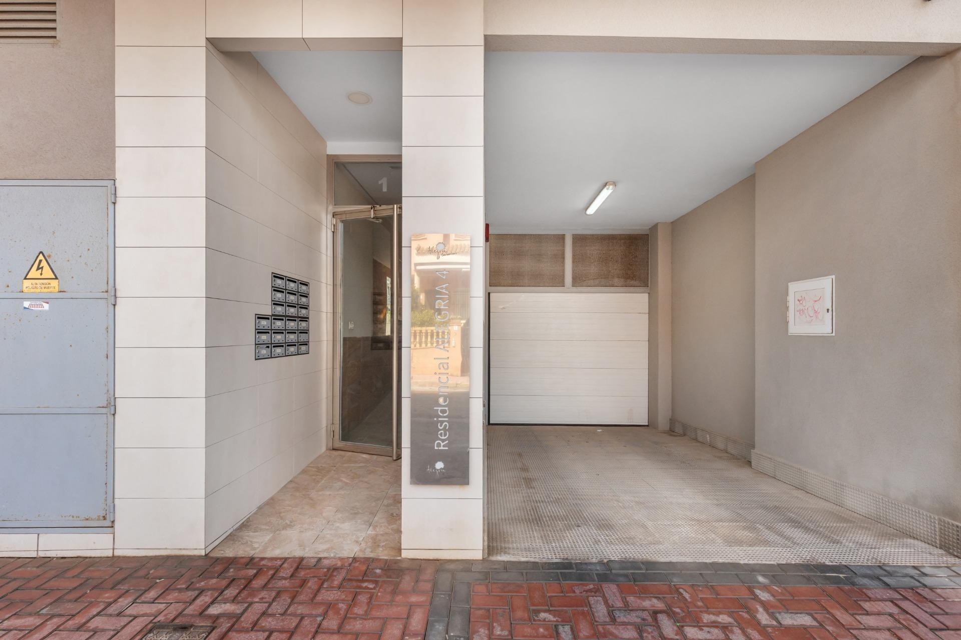 Resale - Apartment / Flat -
Torrevieja - Los Frutales