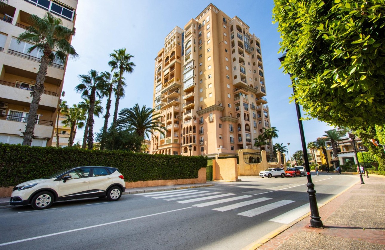 Resale - Apartment / Flat -
Torrevieja - Los Frutales