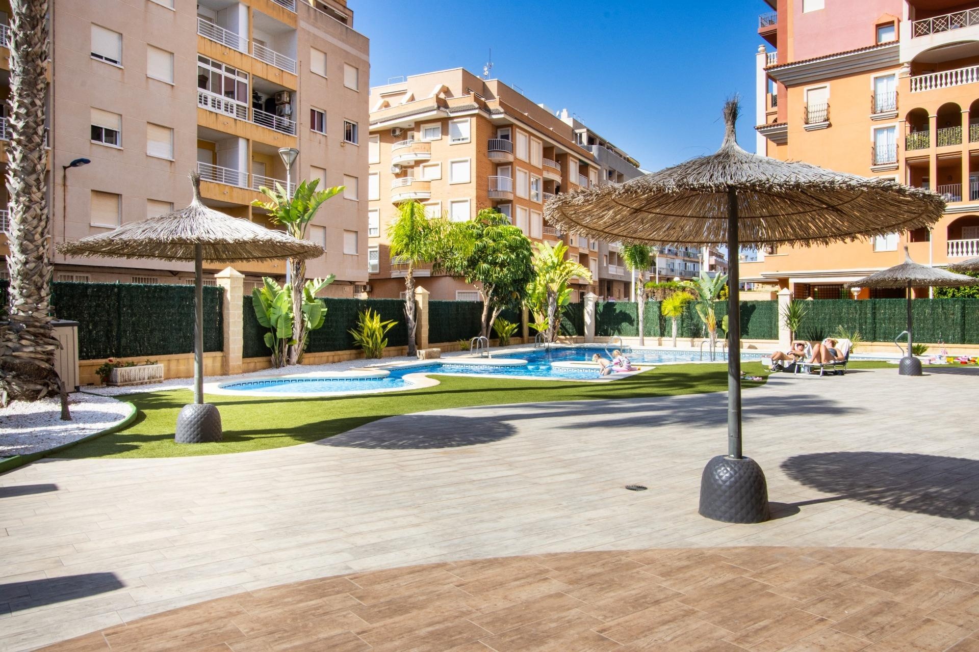 Resale - Apartment / Flat -
Torrevieja - Los Frutales