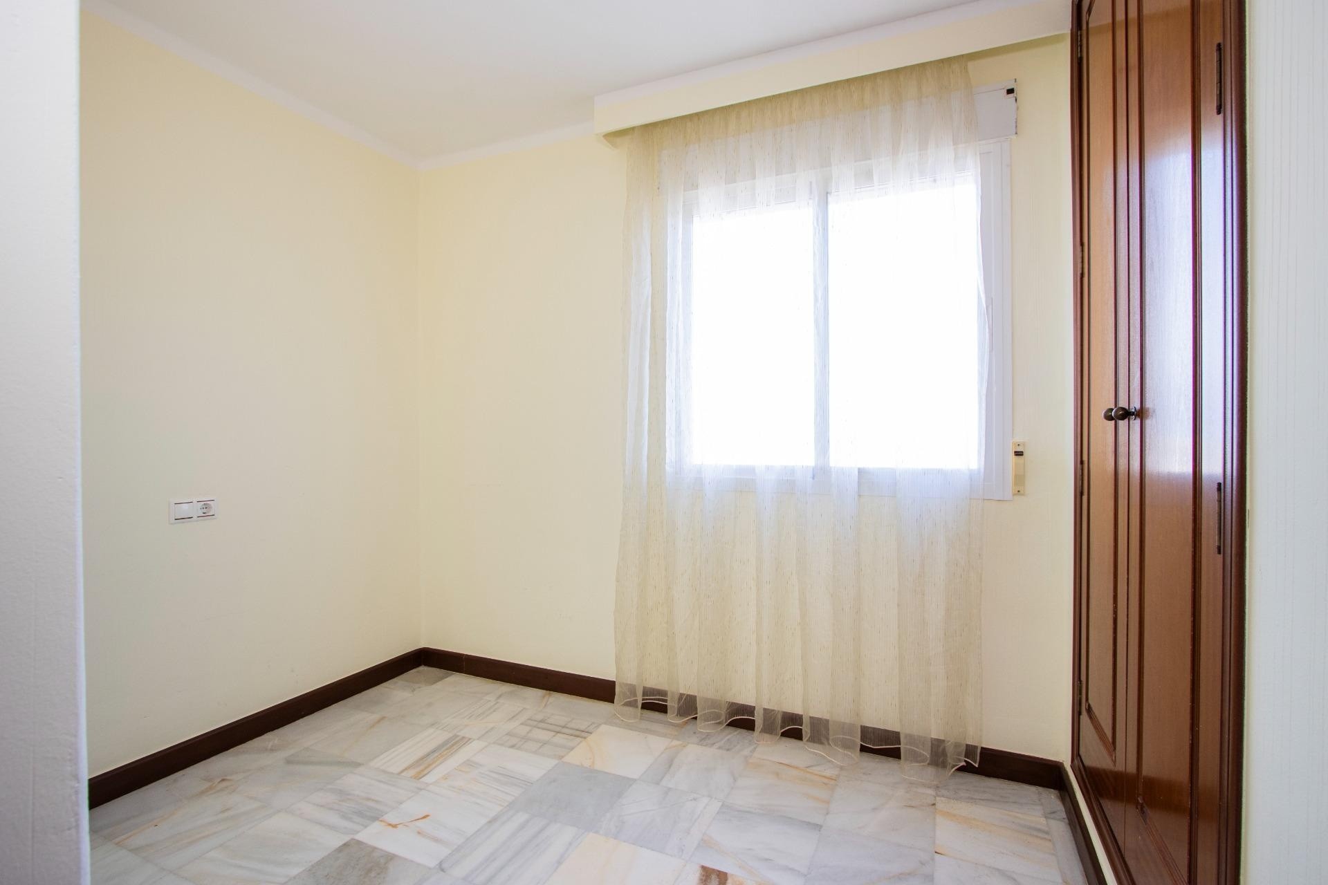 Resale - Apartment / Flat -
Torrevieja - Los Frutales