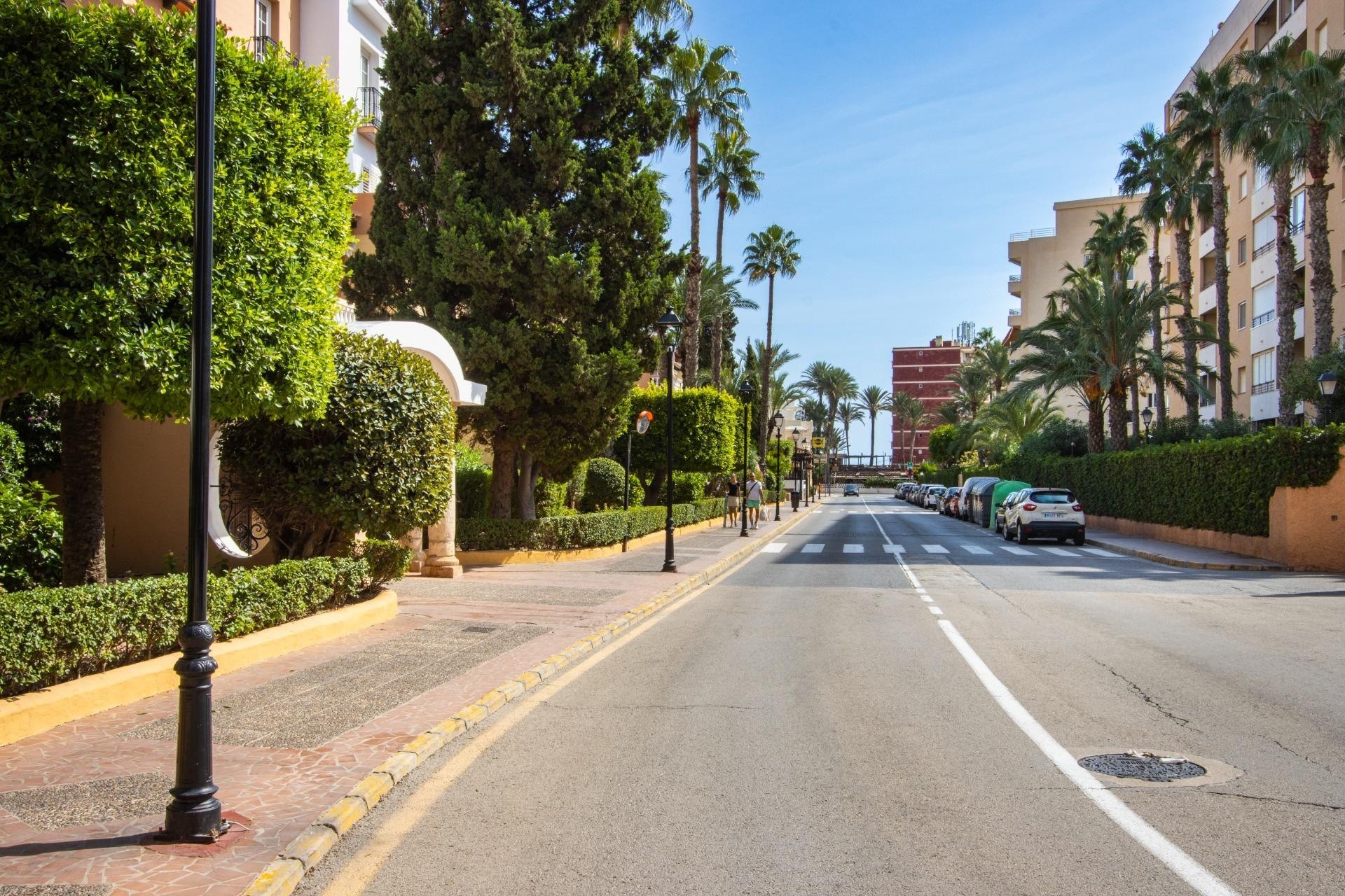 Resale - Apartment / Flat -
Torrevieja - Los Frutales