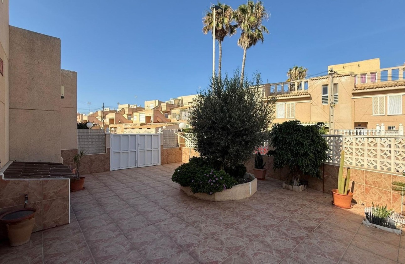 Resale - Apartment / Flat -
Torrevieja - Los Frutales