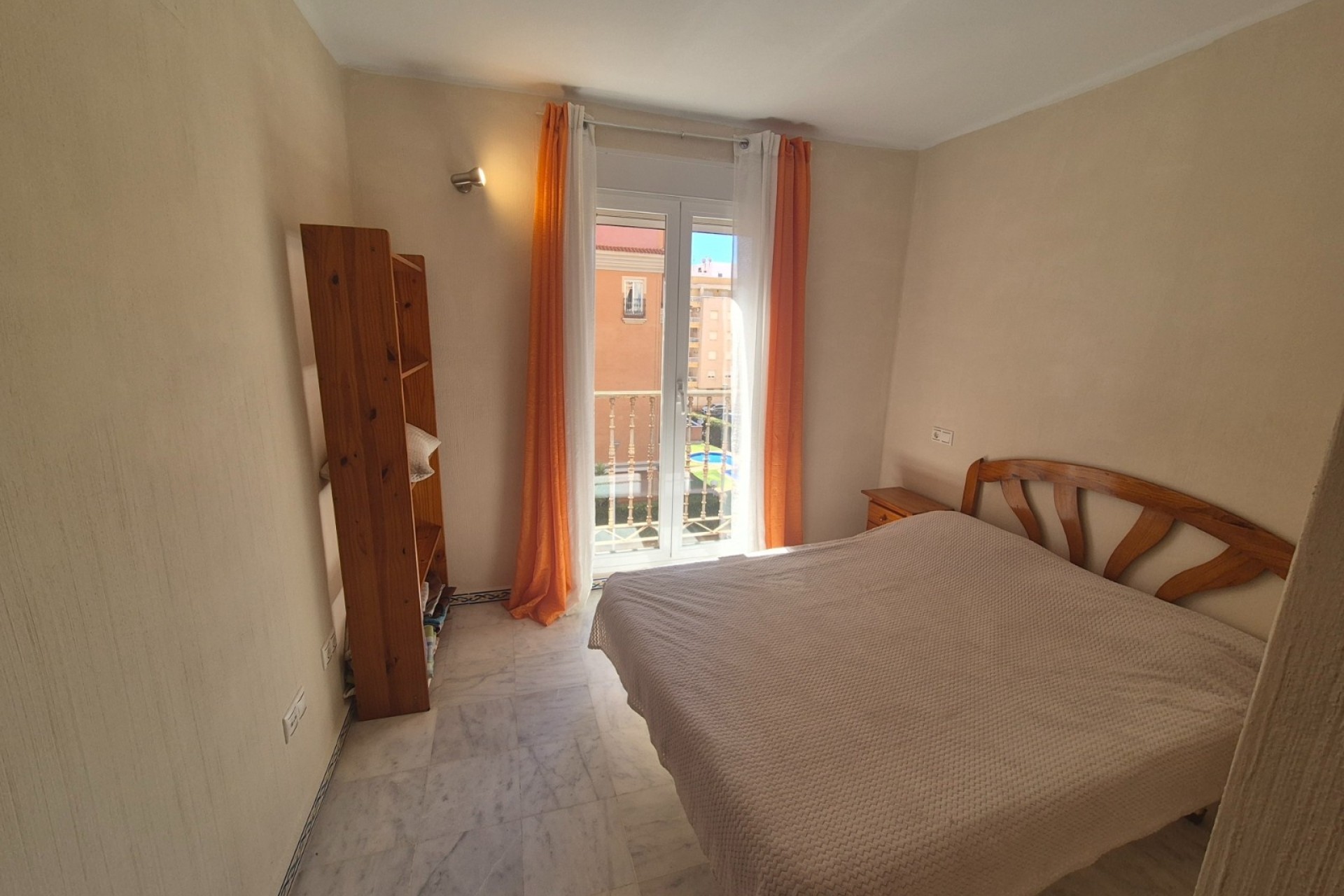 Resale - Apartment / Flat -
Torrevieja - Los Locos