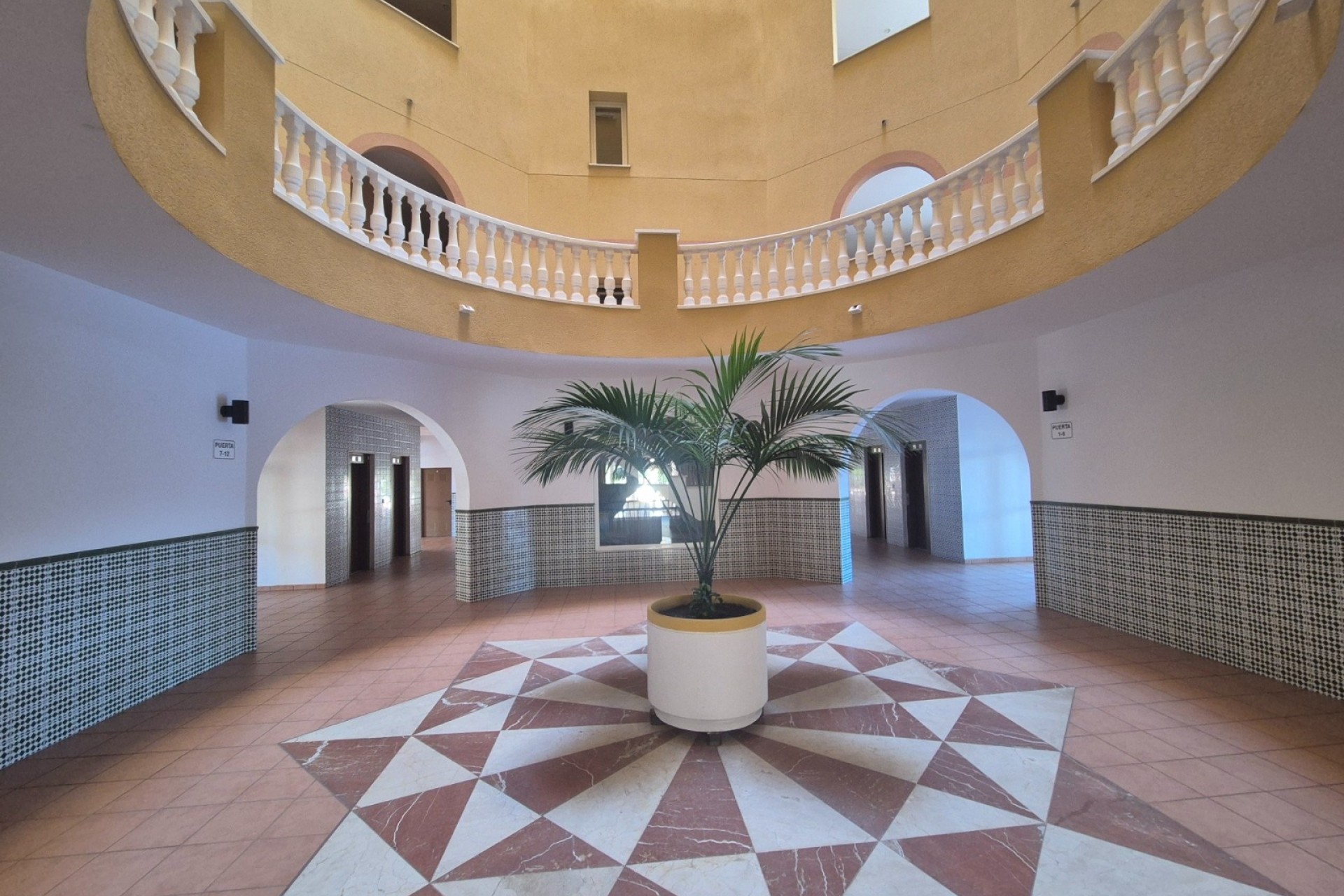 Resale - Apartment / Flat -
Torrevieja - Los Locos