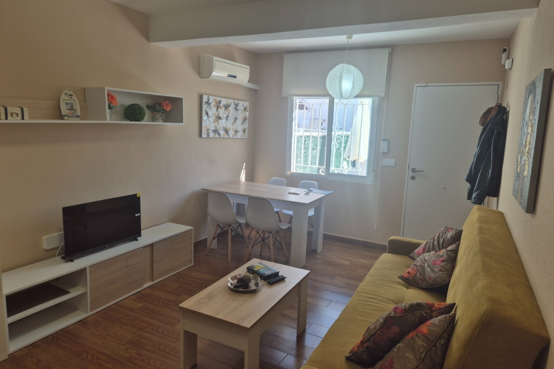Resale - Apartment / Flat -
Torrevieja - Miramar - Torre Del Moro