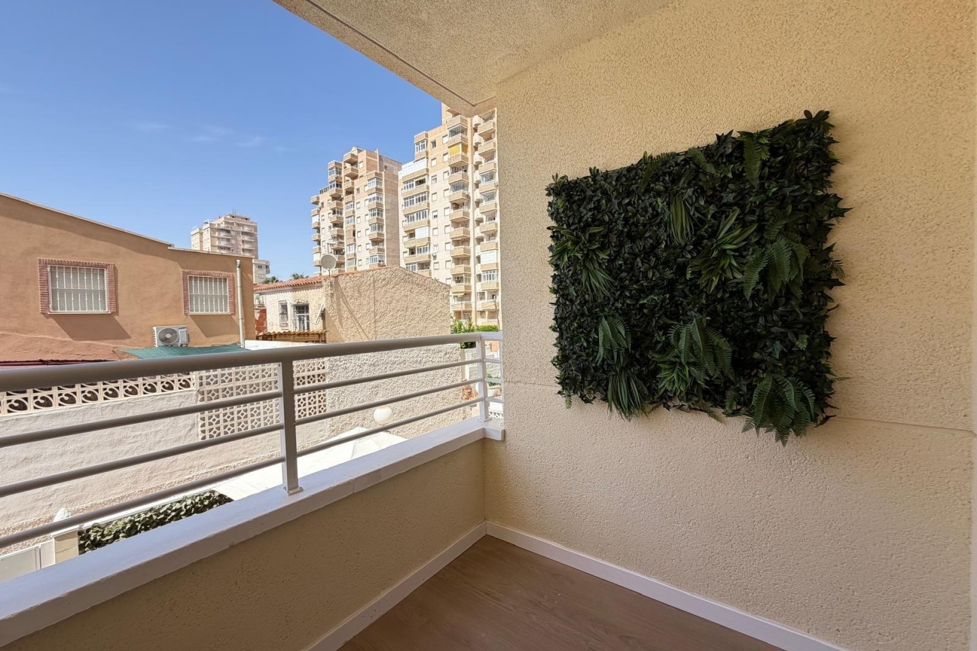 Resale - Apartment / Flat -
Torrevieja - Nueva Torrevieja