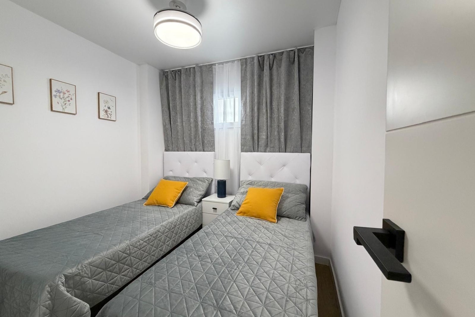Resale - Apartment / Flat -
Torrevieja - Nueva Torrevieja