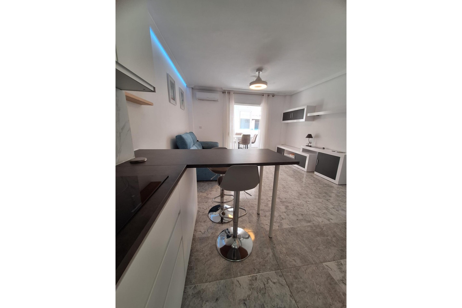 Resale - Apartment / Flat -
Torrevieja - Nueva Torrevieja