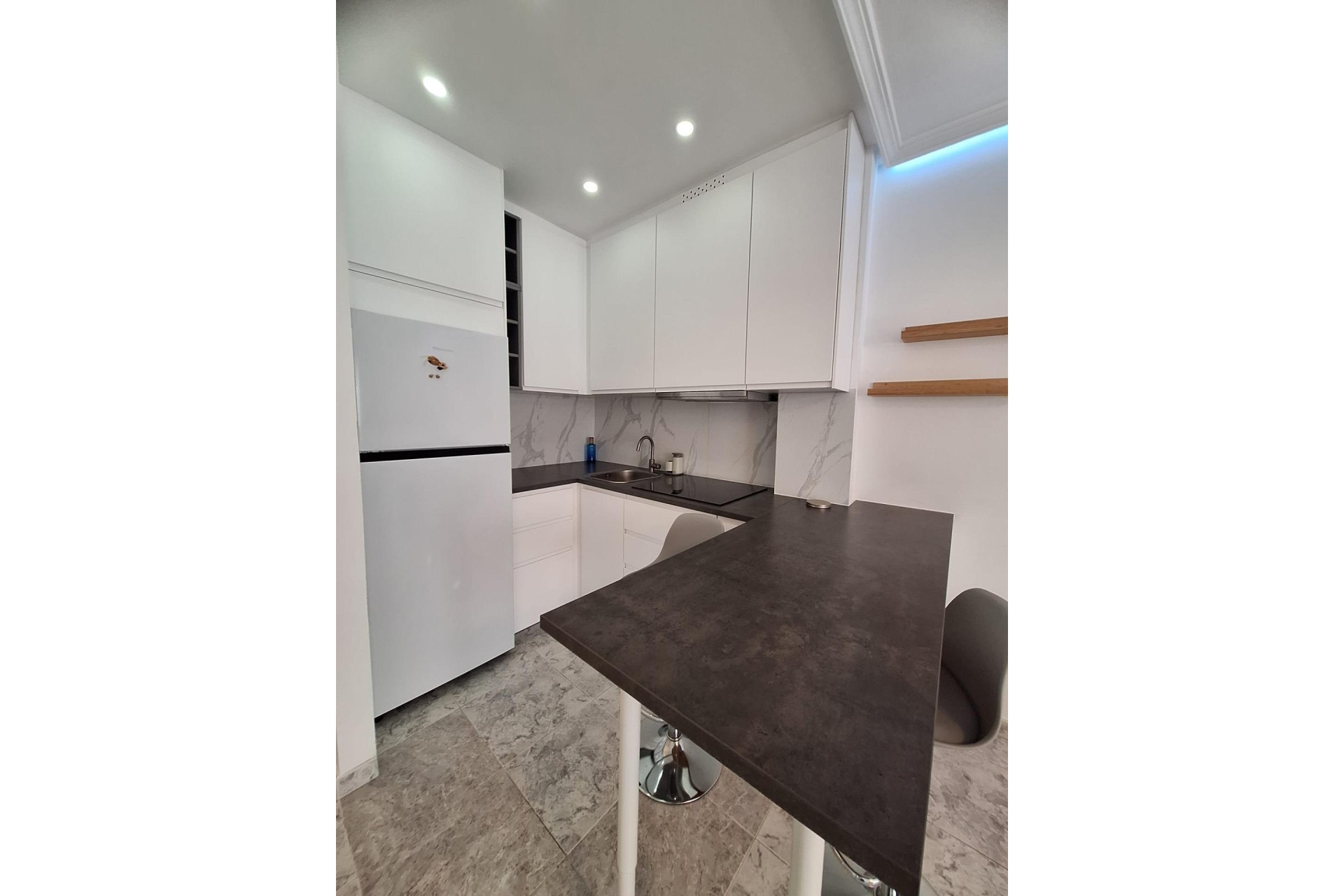 Resale - Apartment / Flat -
Torrevieja - Nueva Torrevieja