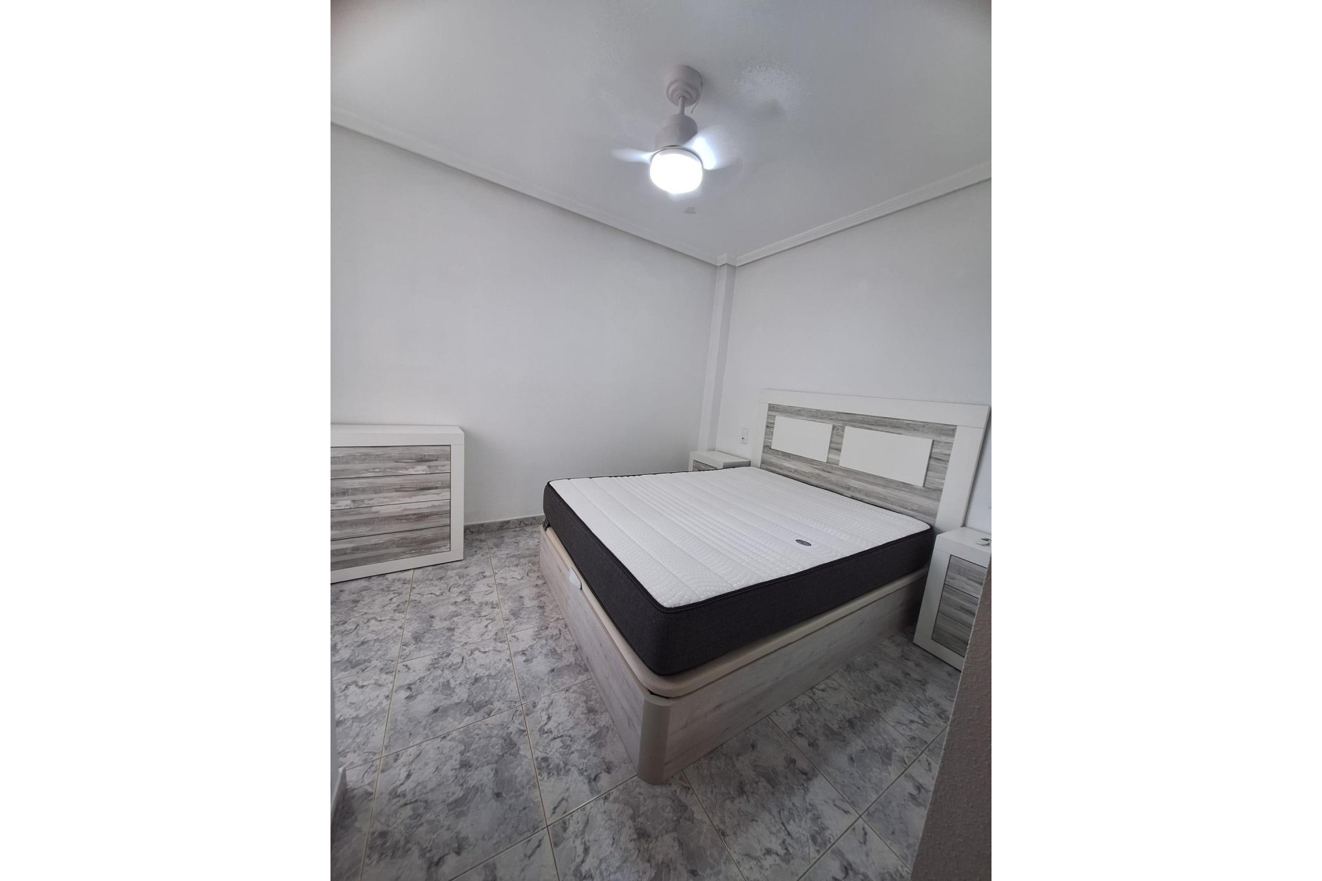 Resale - Apartment / Flat -
Torrevieja - Nueva Torrevieja