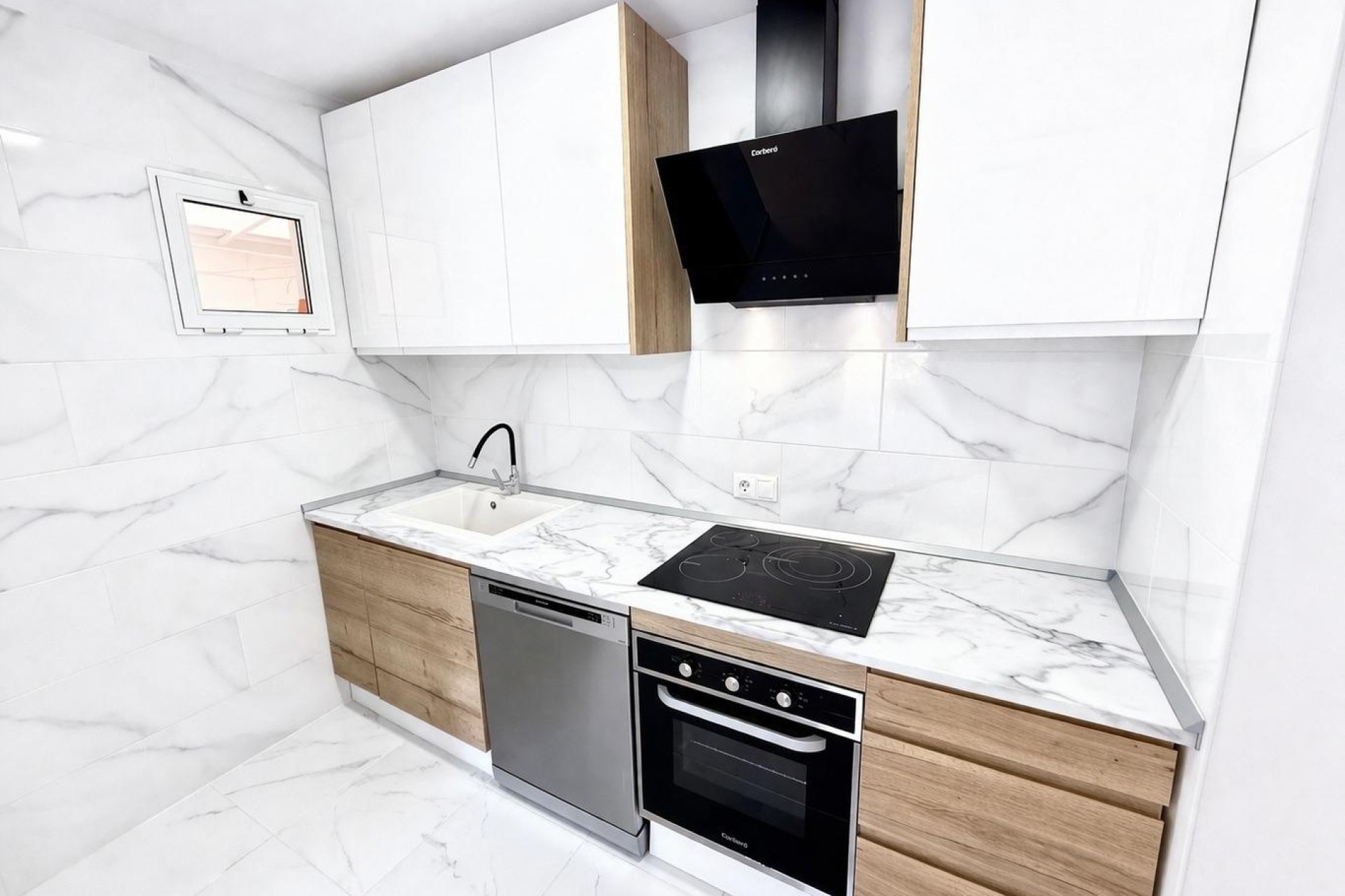Resale - Apartment / Flat -
Torrevieja - Parque de las Naciones