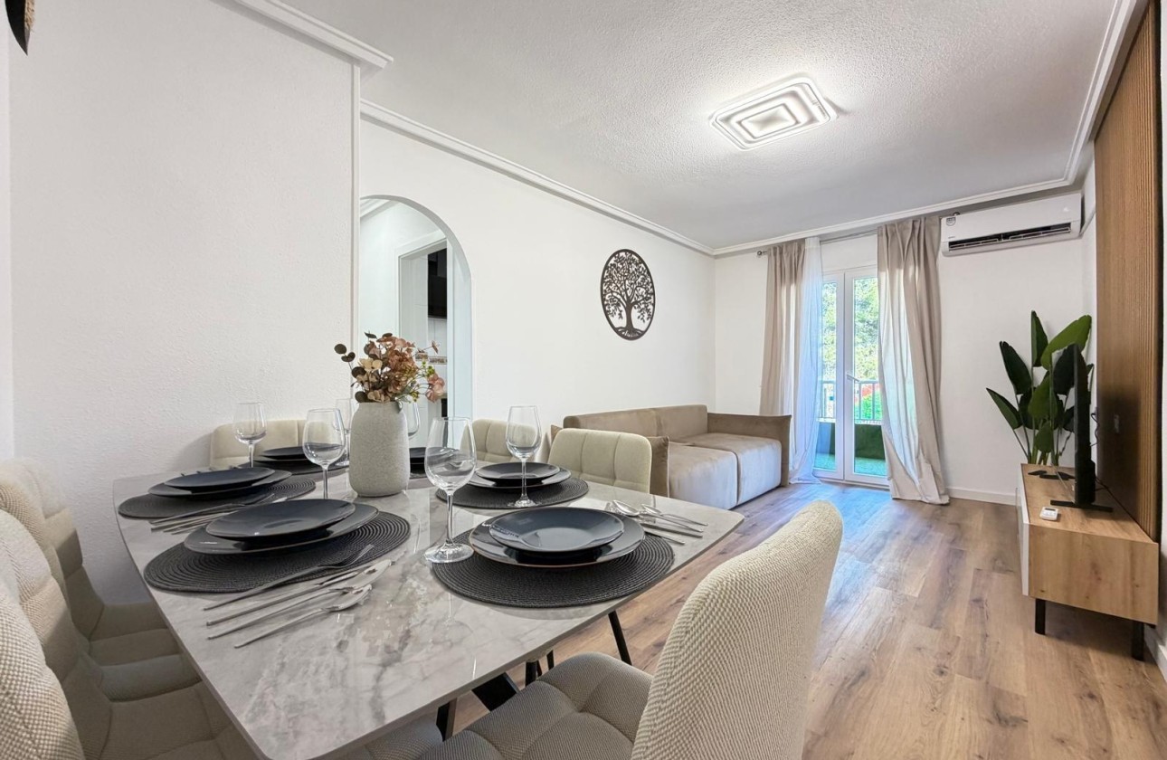 Resale - Apartment / Flat -
Torrevieja - Parque de las Naciones