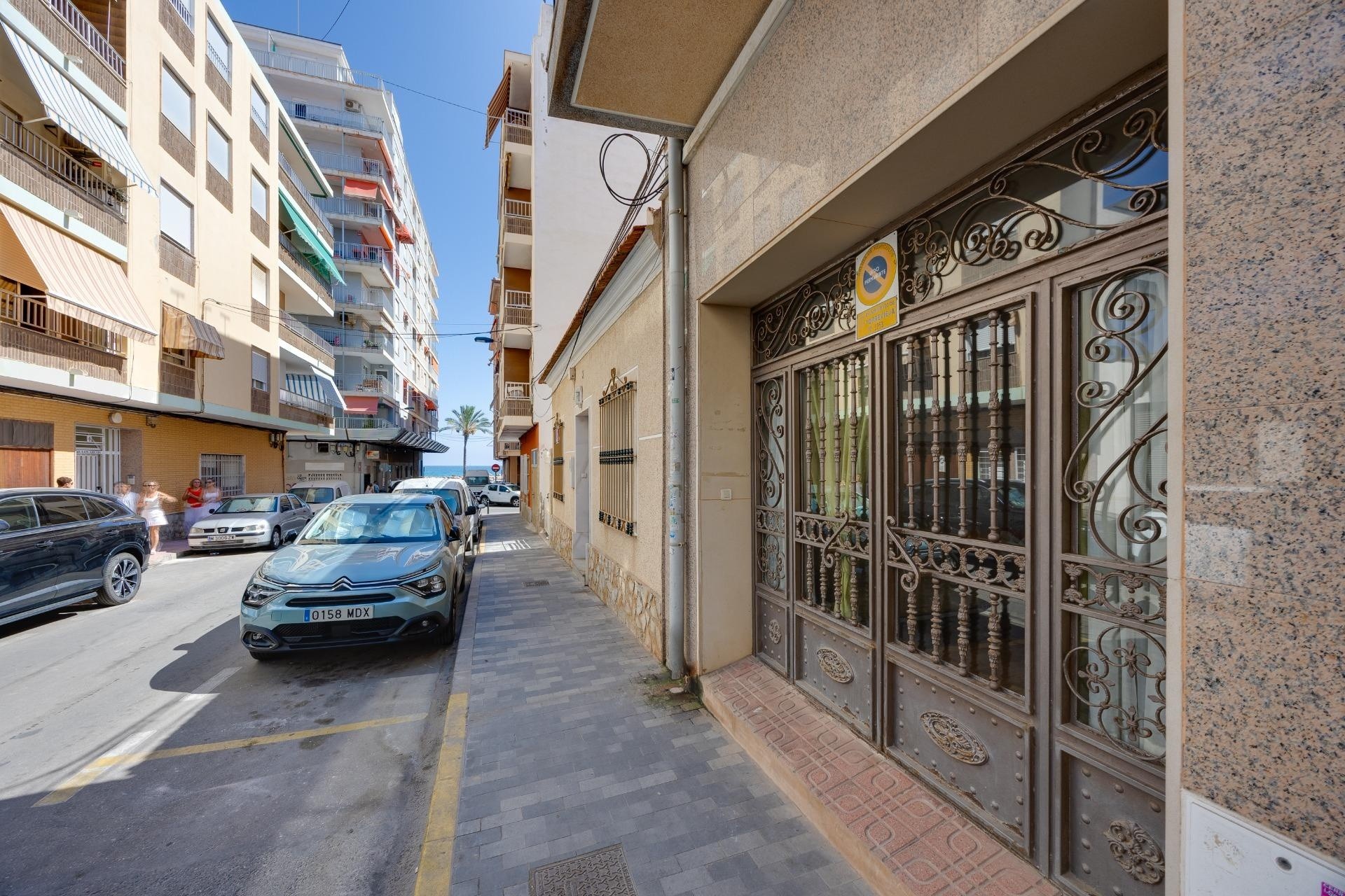 Resale - Apartment / Flat -
Torrevieja - Paseo Maritimo