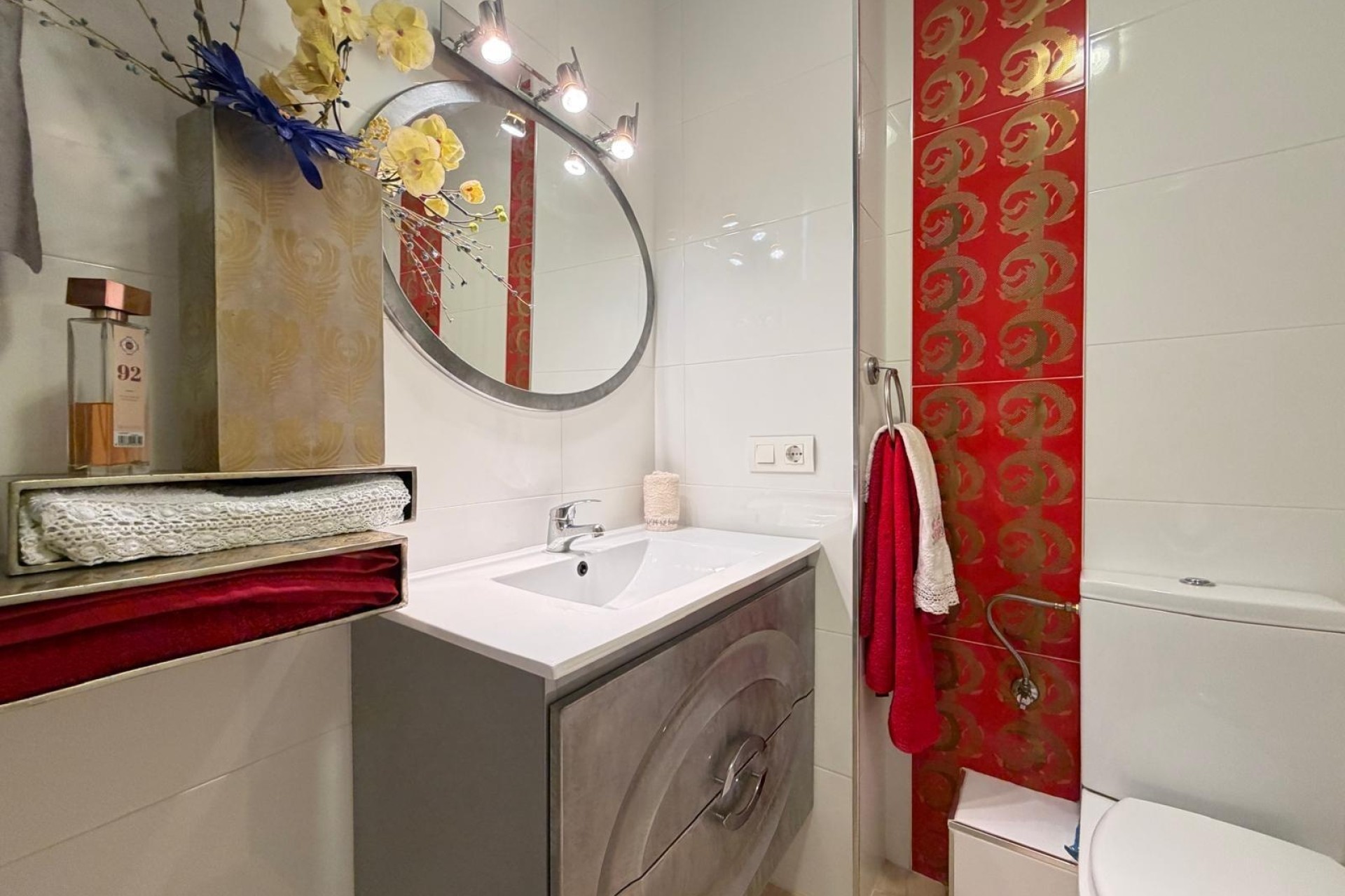 Resale - Apartment / Flat -
Torrevieja - Paseo Maritimo