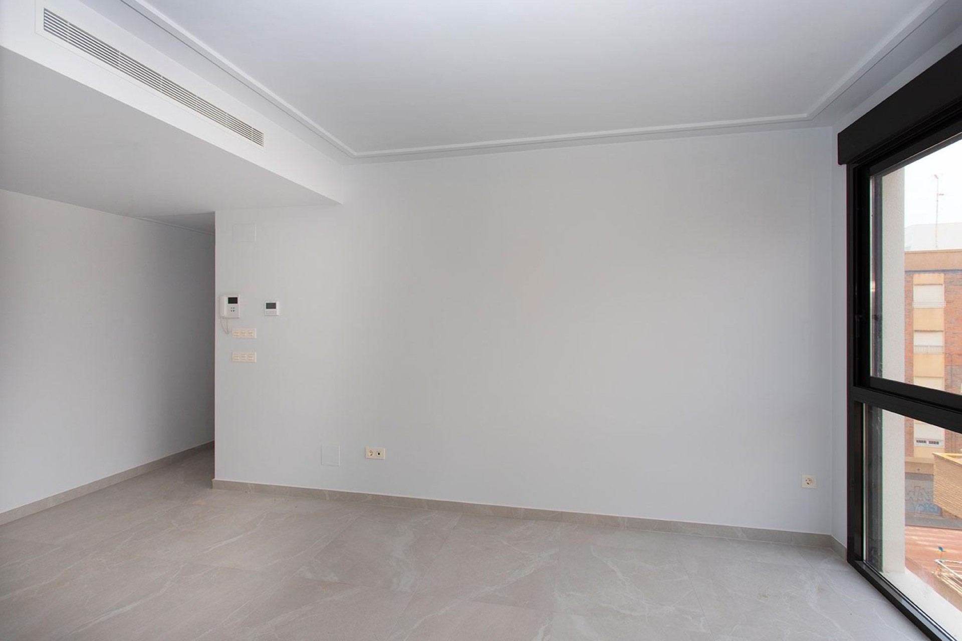 Resale - Apartment / Flat -
Torrevieja - Paseo maritimo