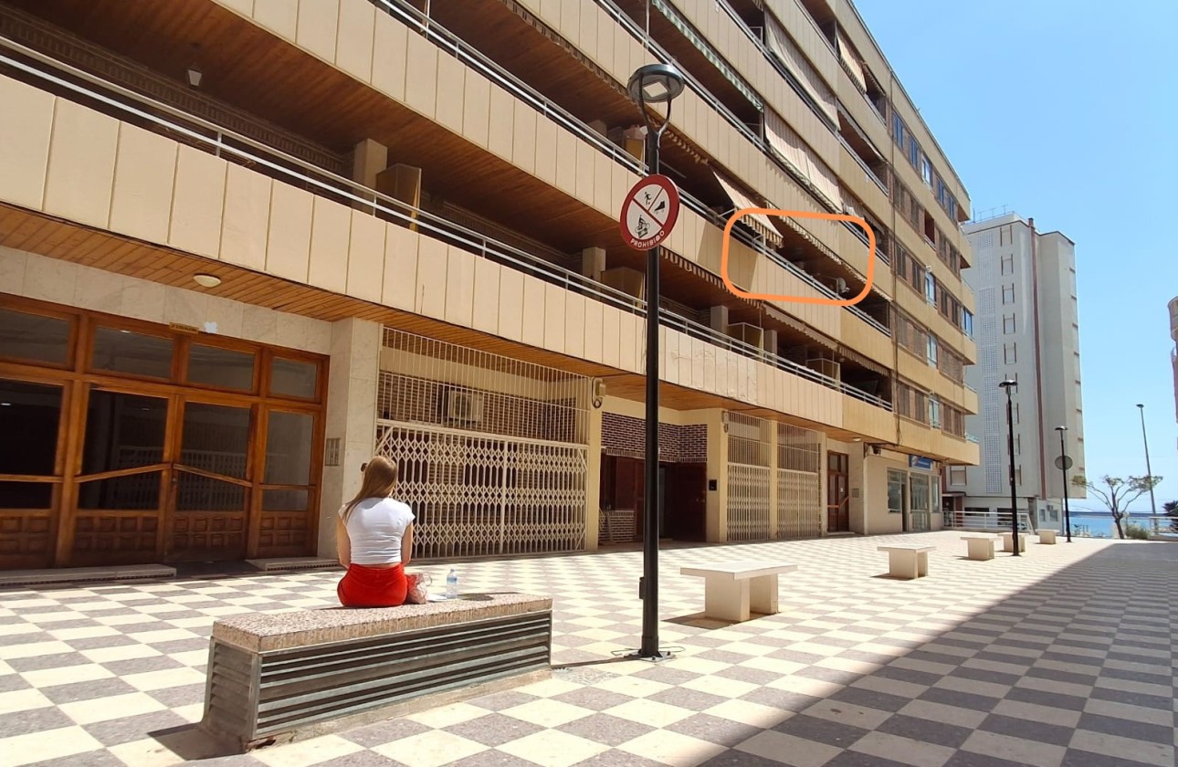 Resale - Apartment / Flat -
Torrevieja - Playa Acequion