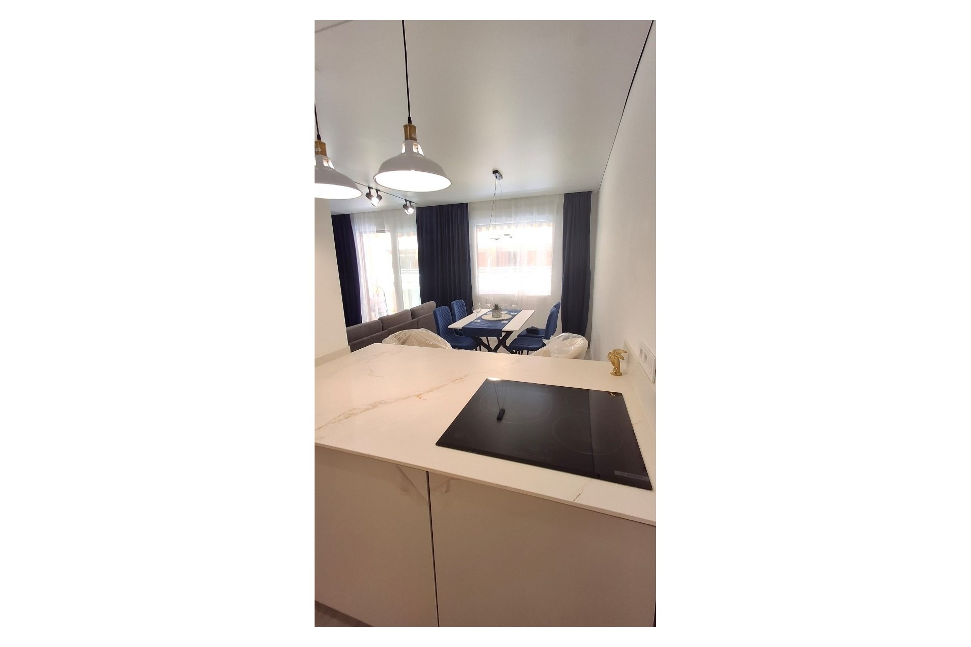 Resale - Apartment / Flat -
Torrevieja - Playa Acequion