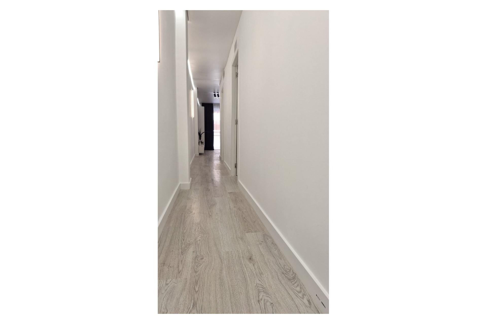 Resale - Apartment / Flat -
Torrevieja - Playa Acequion