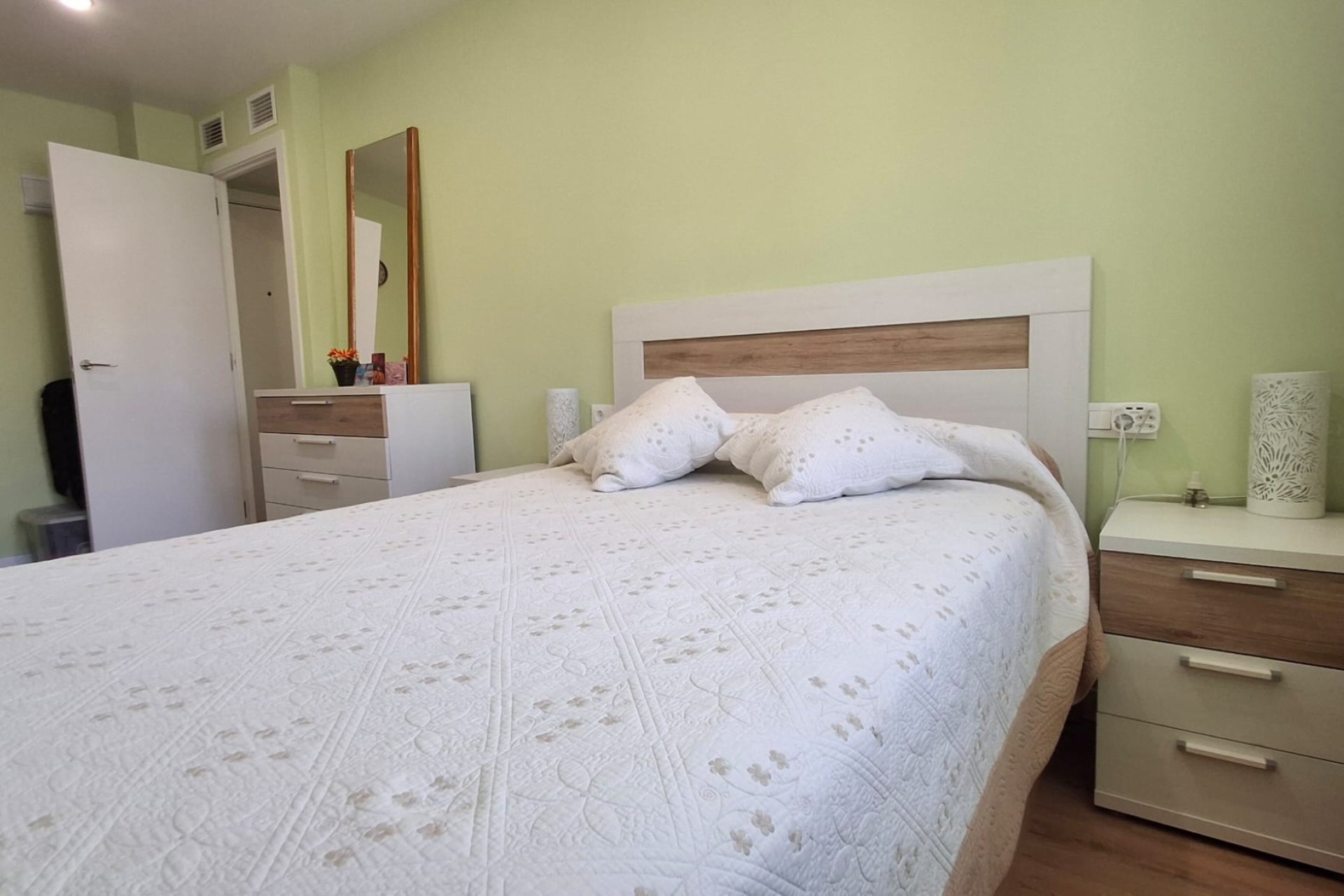 Resale - Apartment / Flat -
Torrevieja - Playa de El Cura