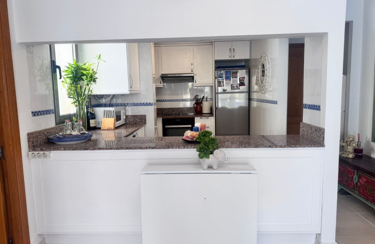 Resale - Apartment / Flat -
Torrevieja - Playa de los Locos