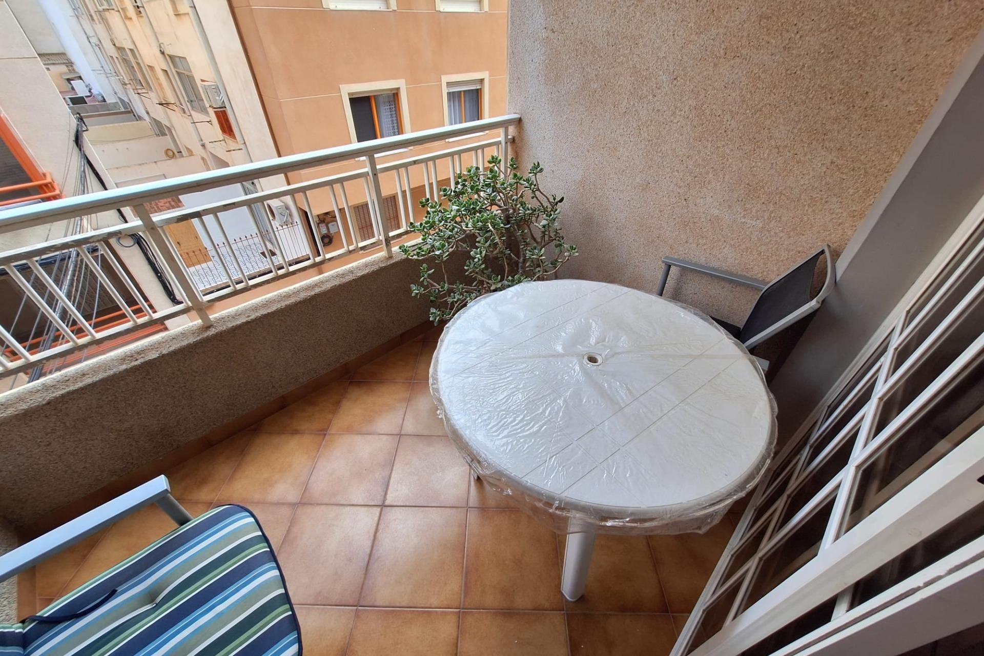 Resale - Apartment / Flat -
Torrevieja - Playa de los Locos