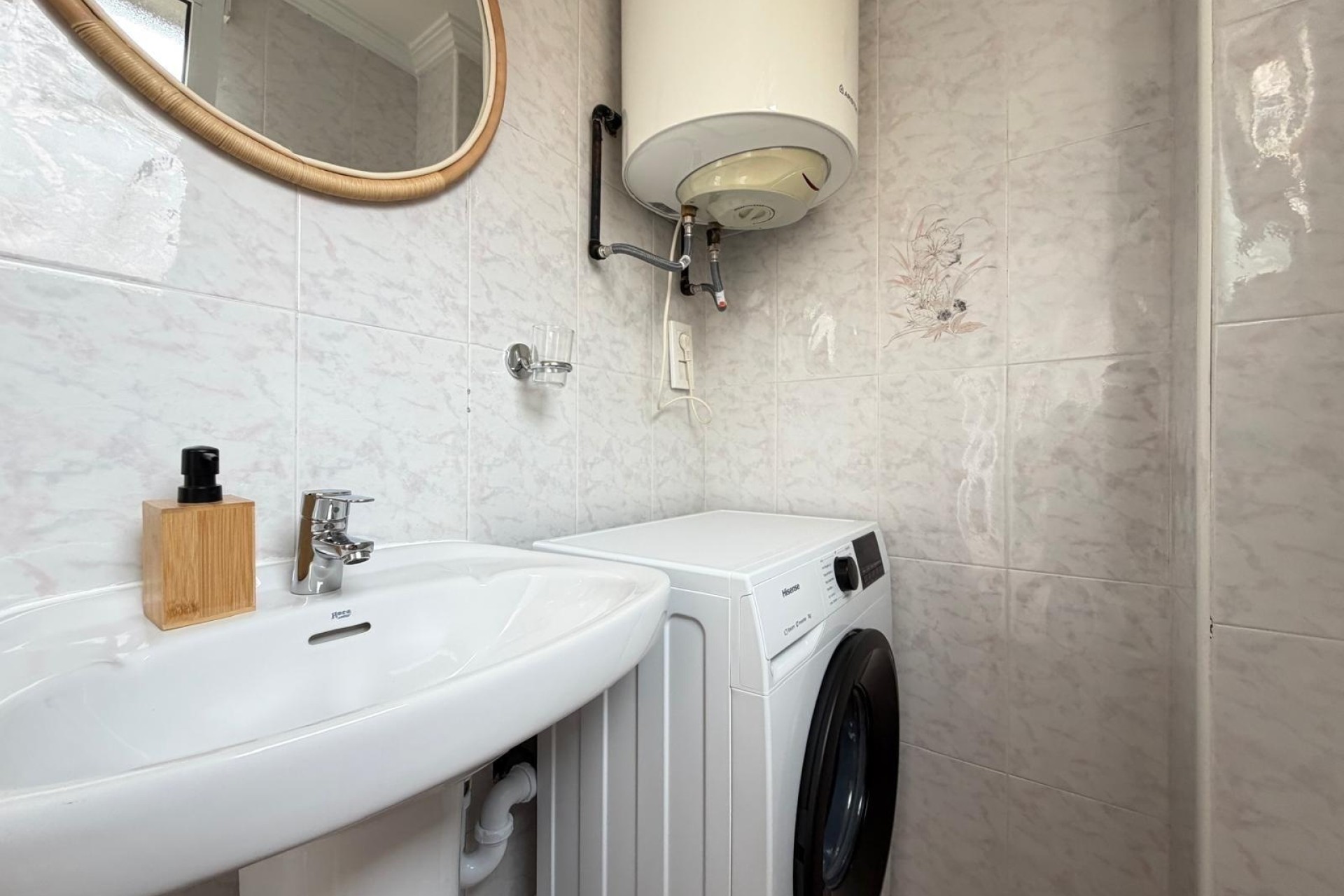 Resale - Apartment / Flat -
Torrevieja - Playa de los Locos