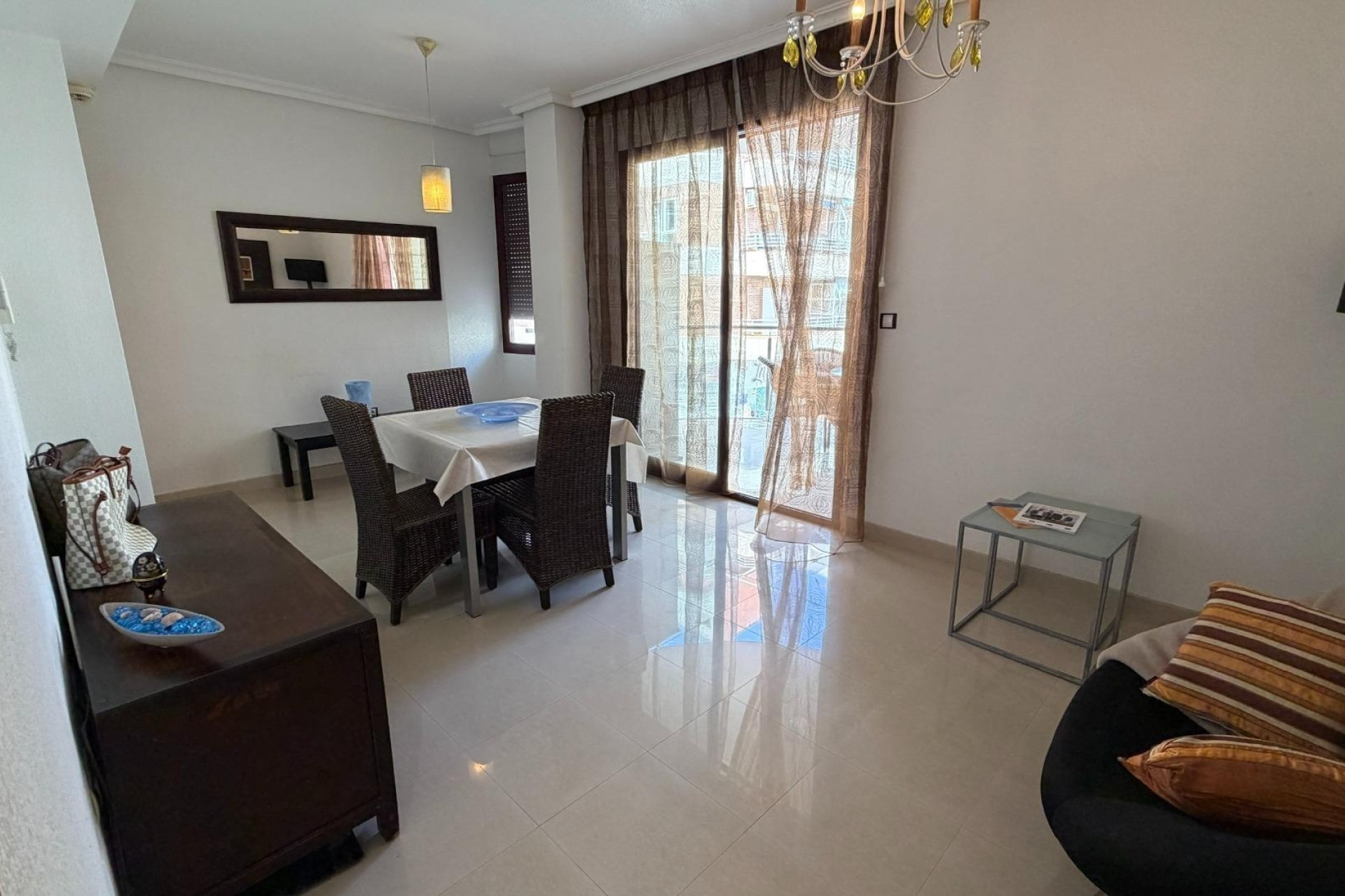 Resale - Apartment / Flat -
Torrevieja - Playa de los Locos
