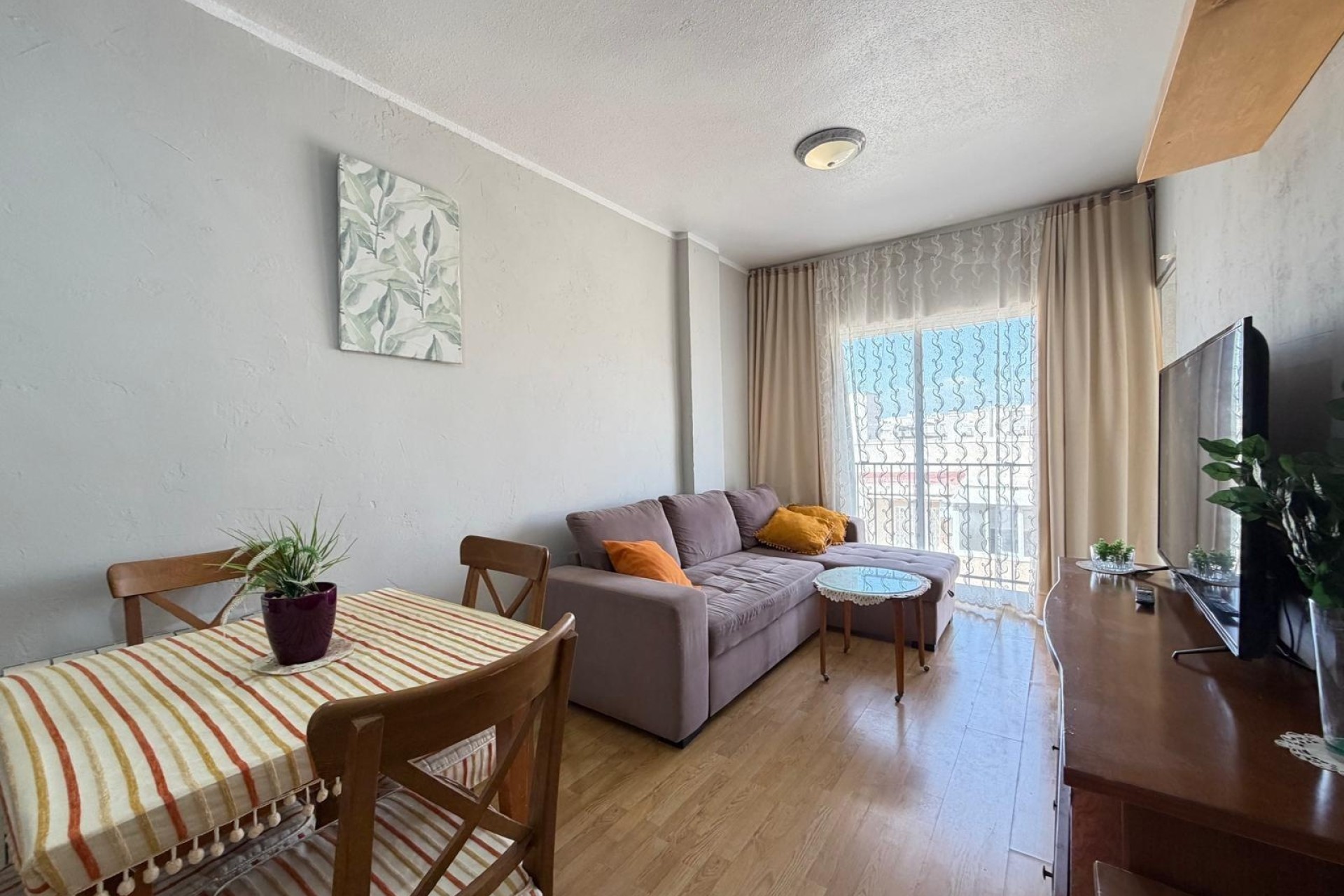 Resale - Apartment / Flat -
Torrevieja - Playa de los Locos