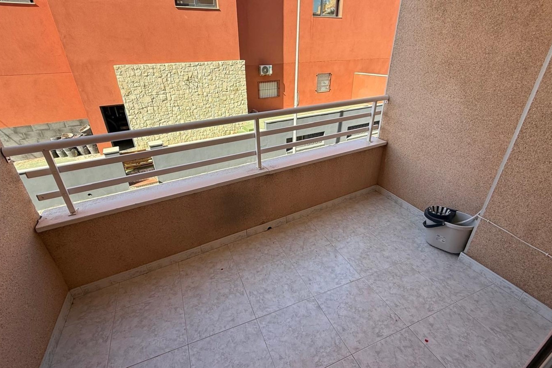 Resale - Apartment / Flat -
Torrevieja - Playa de los Locos