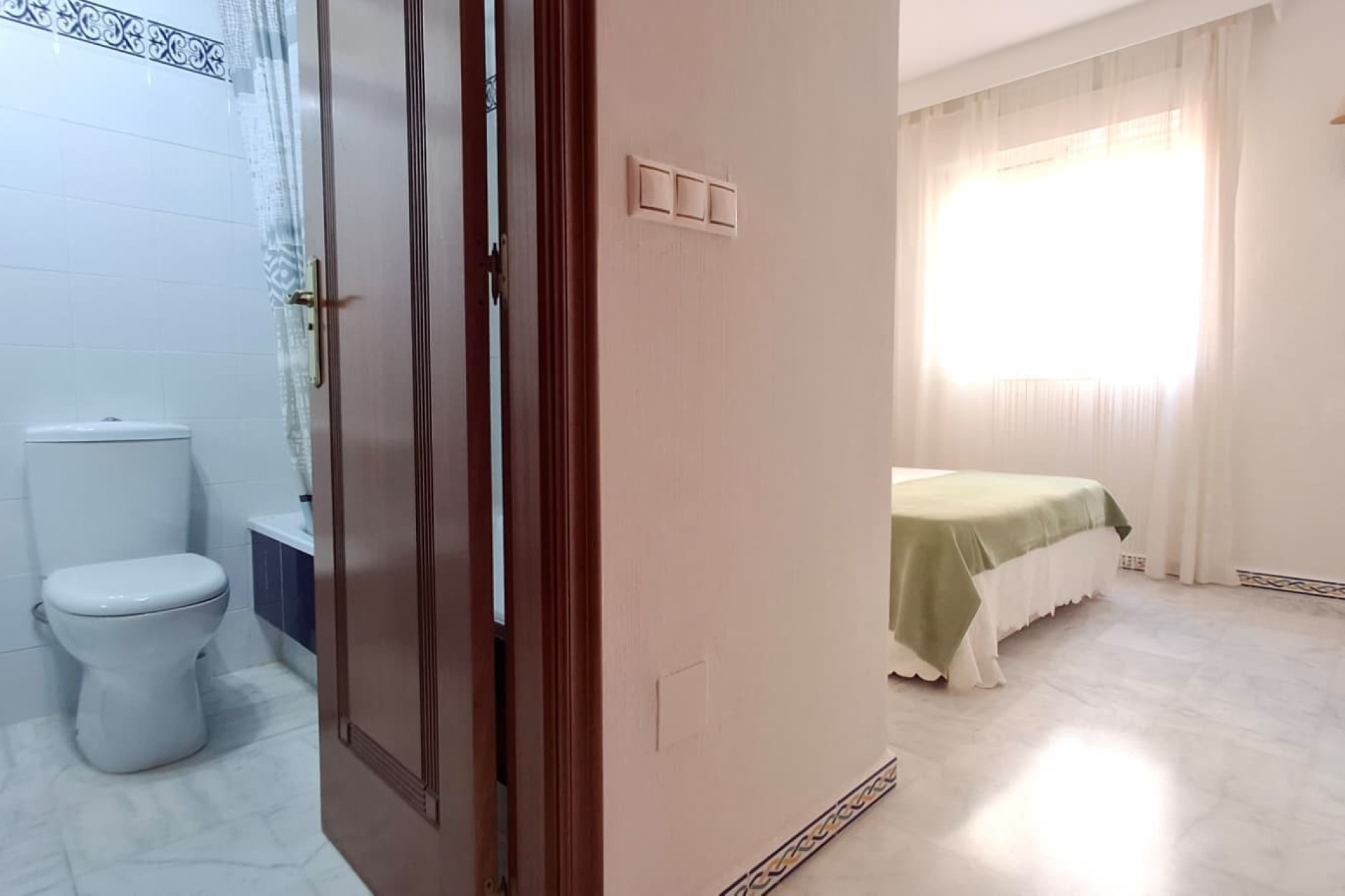 Resale - Apartment / Flat -
Torrevieja - Playa de los Locos