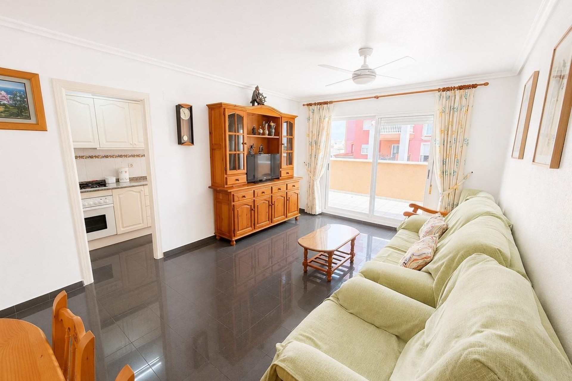 Resale - Apartment / Flat -
Torrevieja - Playa de los Locos