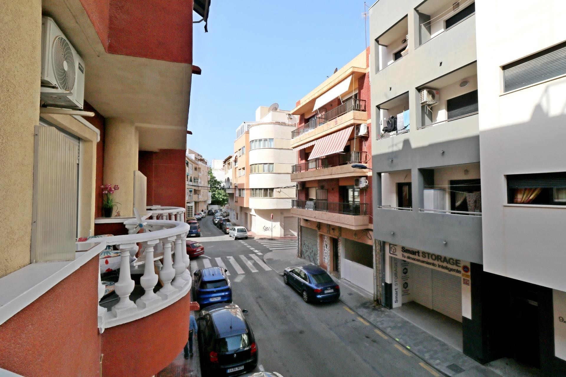 Resale - Apartment / Flat -
Torrevieja - Playa de los Locos