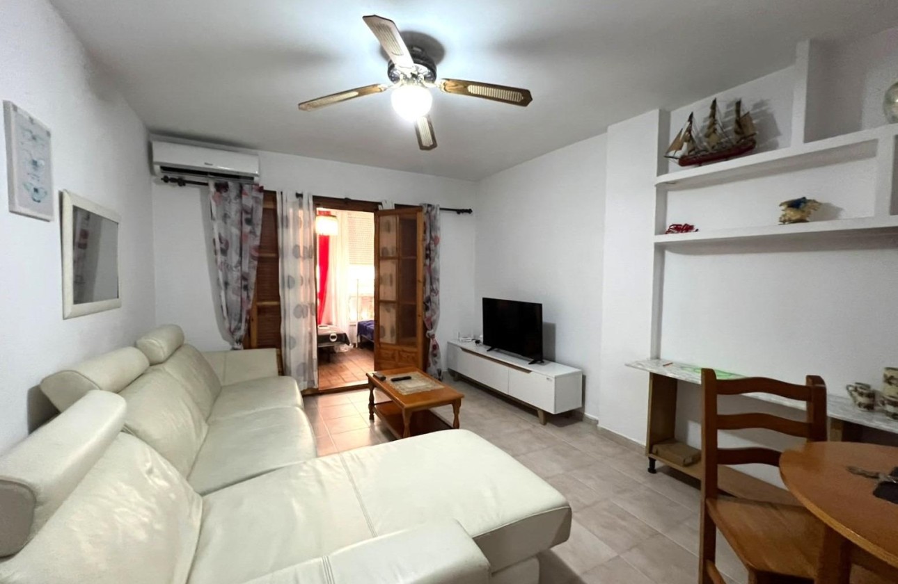 Resale - Apartment / Flat -
Torrevieja - Playa de los Locos
