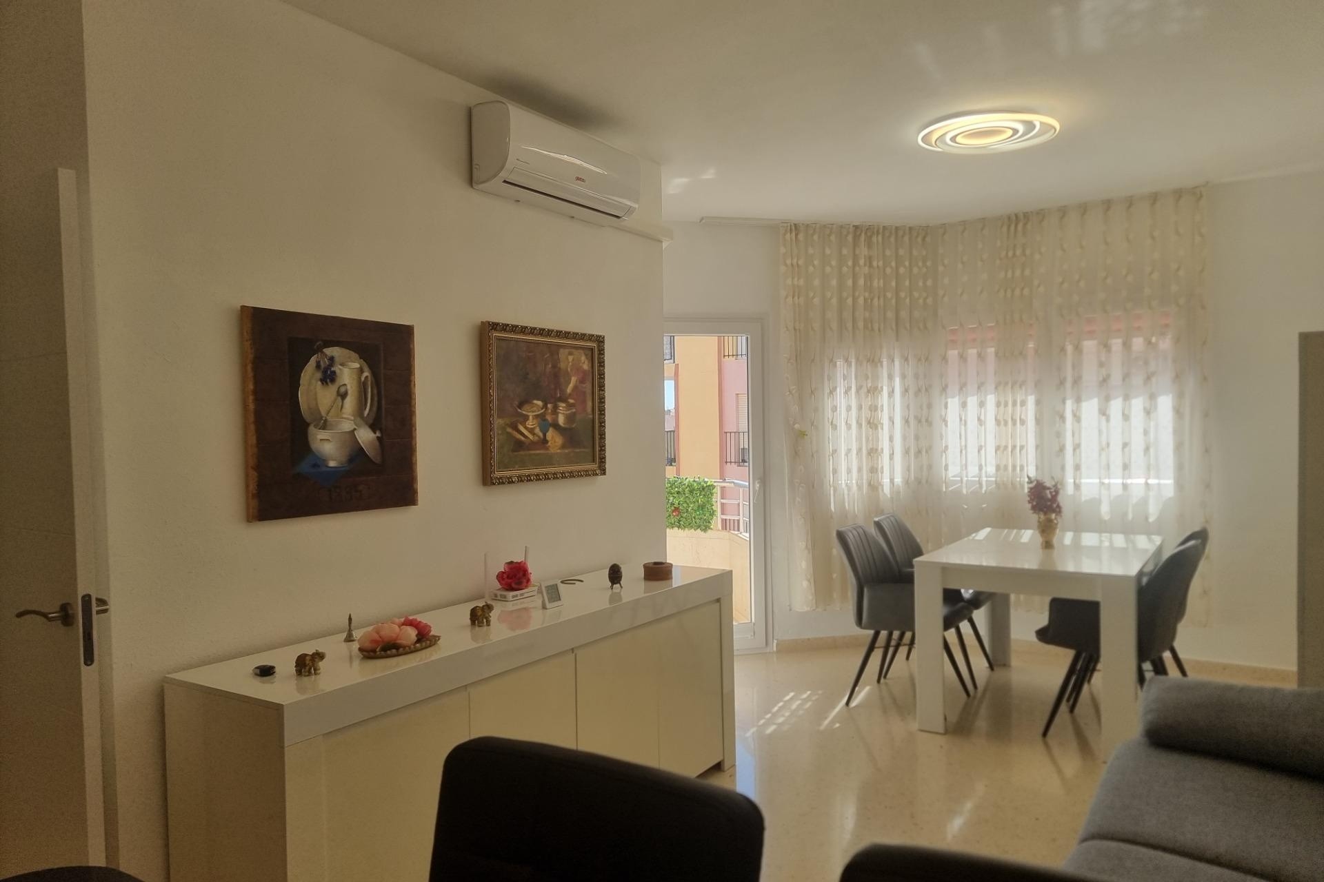 Resale - Apartment / Flat -
Torrevieja - Playa de los Locos