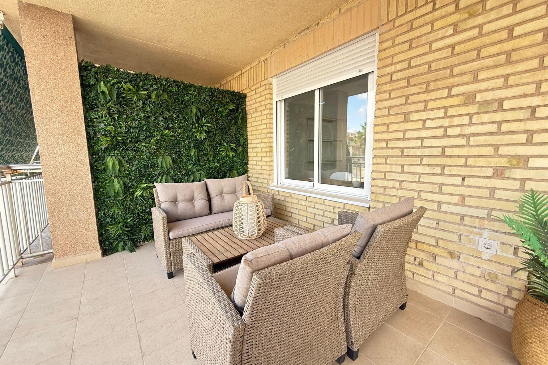 Resale - Apartment / Flat -
Torrevieja - Playa de los Naufragos